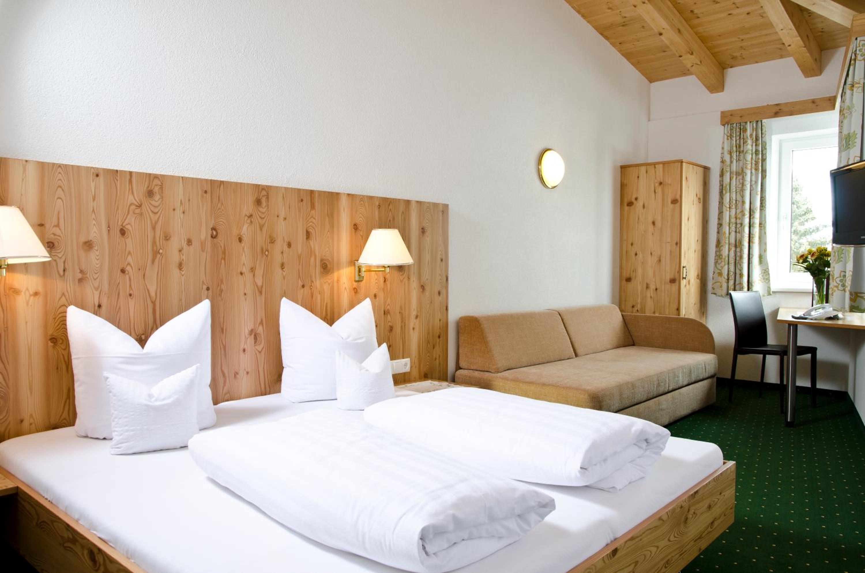 Deluxe Double Room - Photo 5