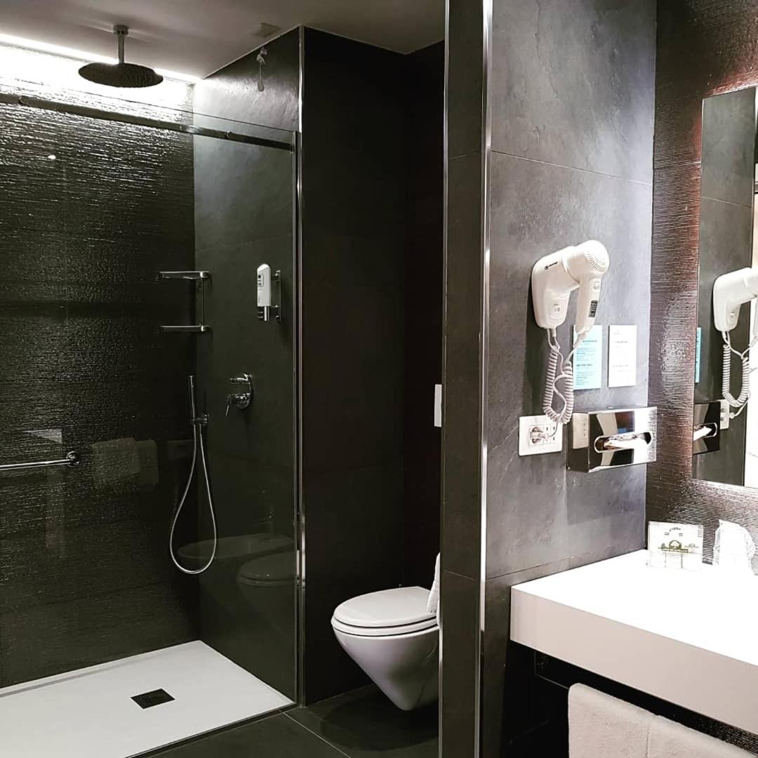 Junior Suite - Photo 26