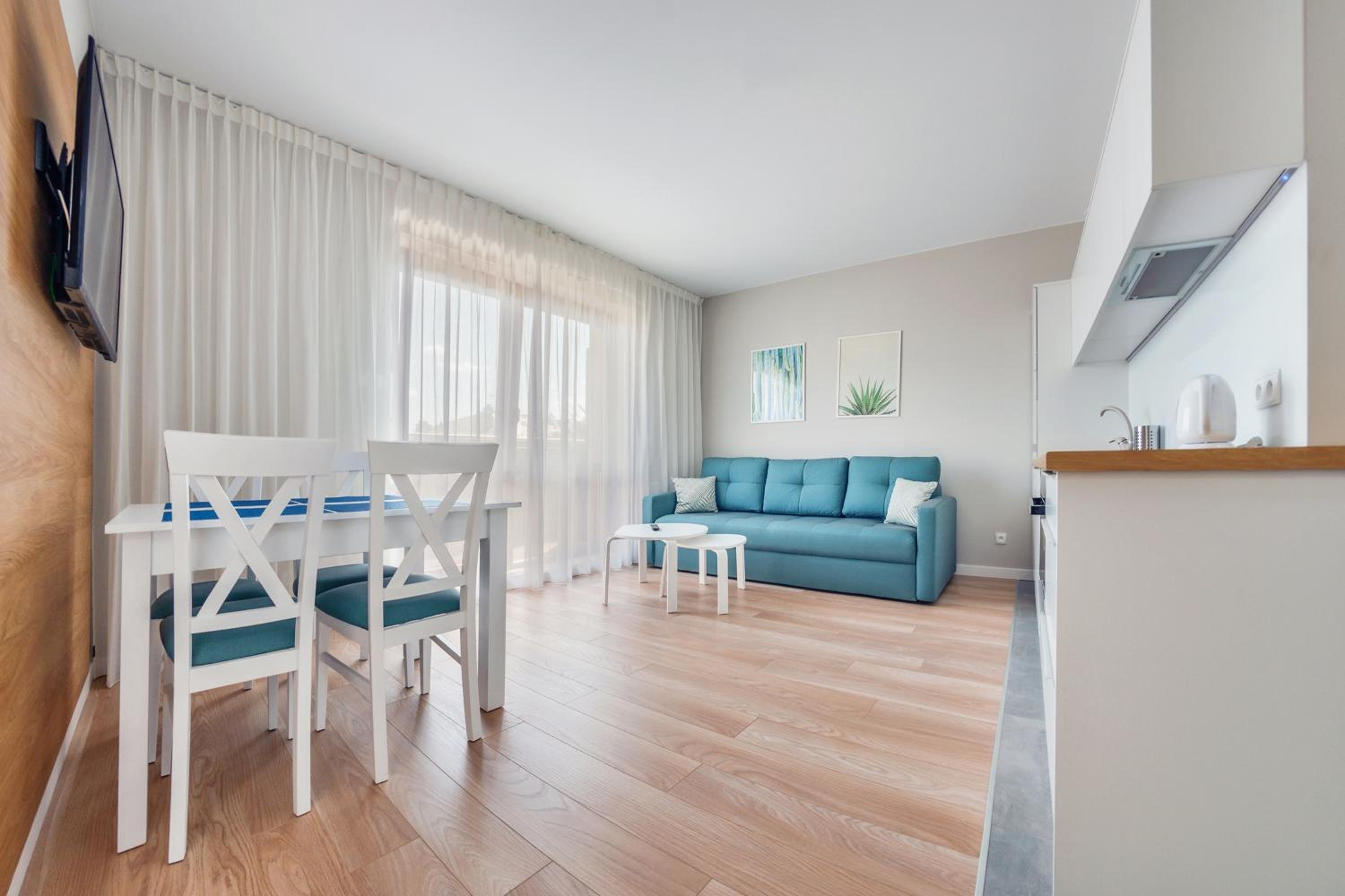 One-Bedroom Apartment with Parking