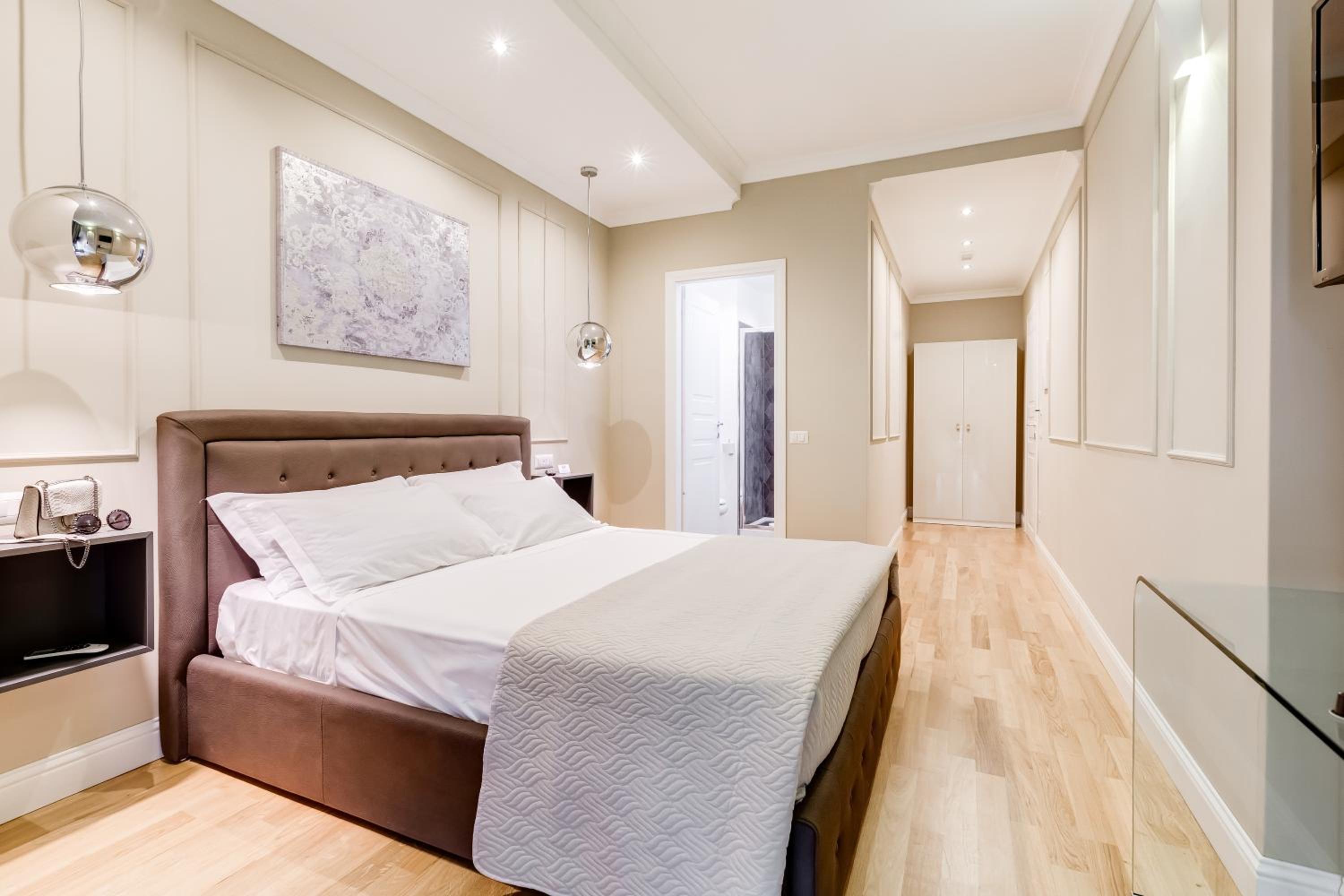 Standard Double Suite