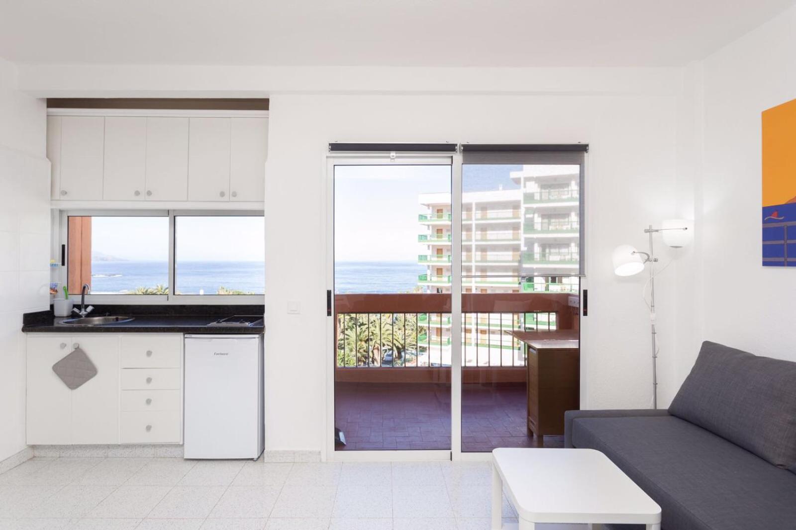 Studio Apartment with Sea View - Photo 1
