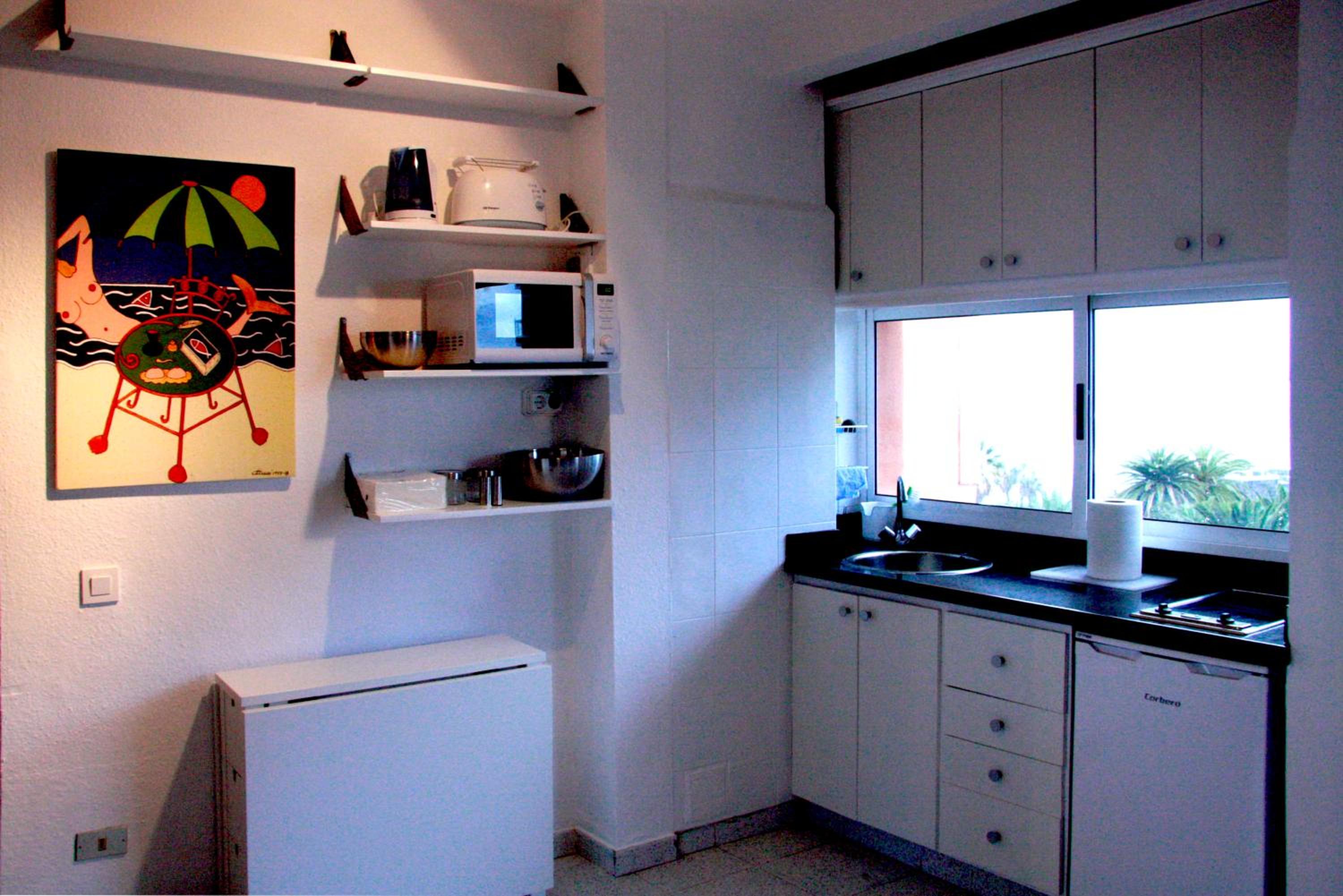 Studio Apartment with Sea View - Photo 5