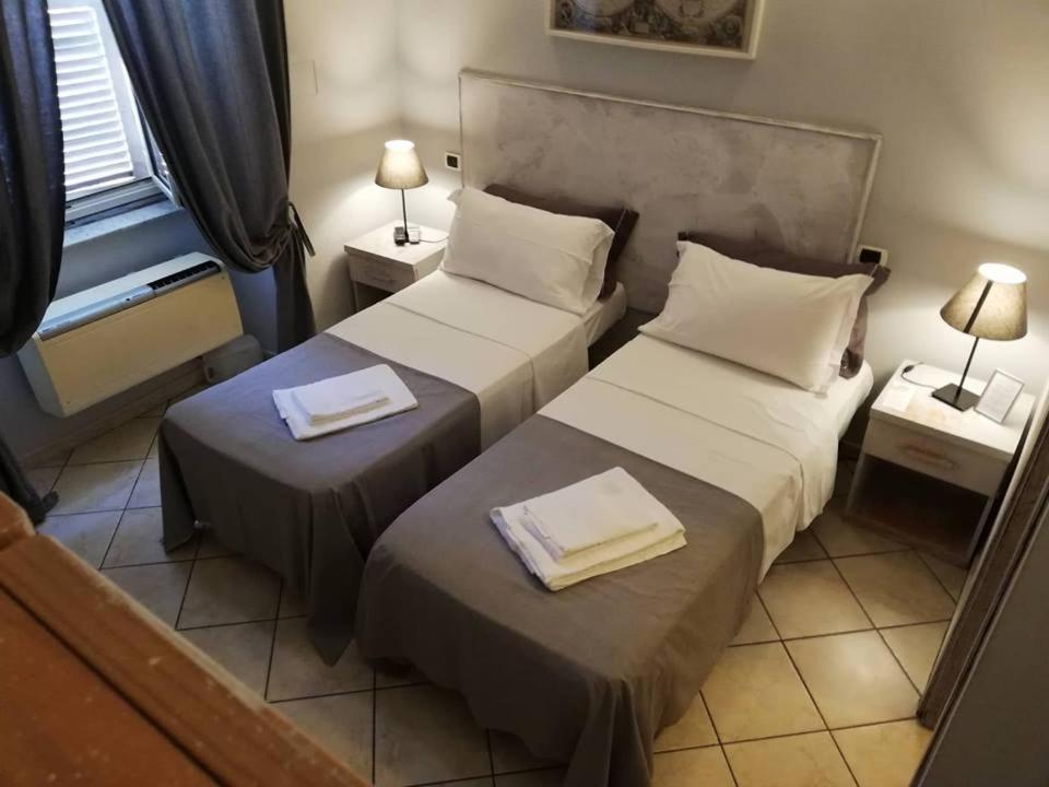 Double Or Twin Room photo 3