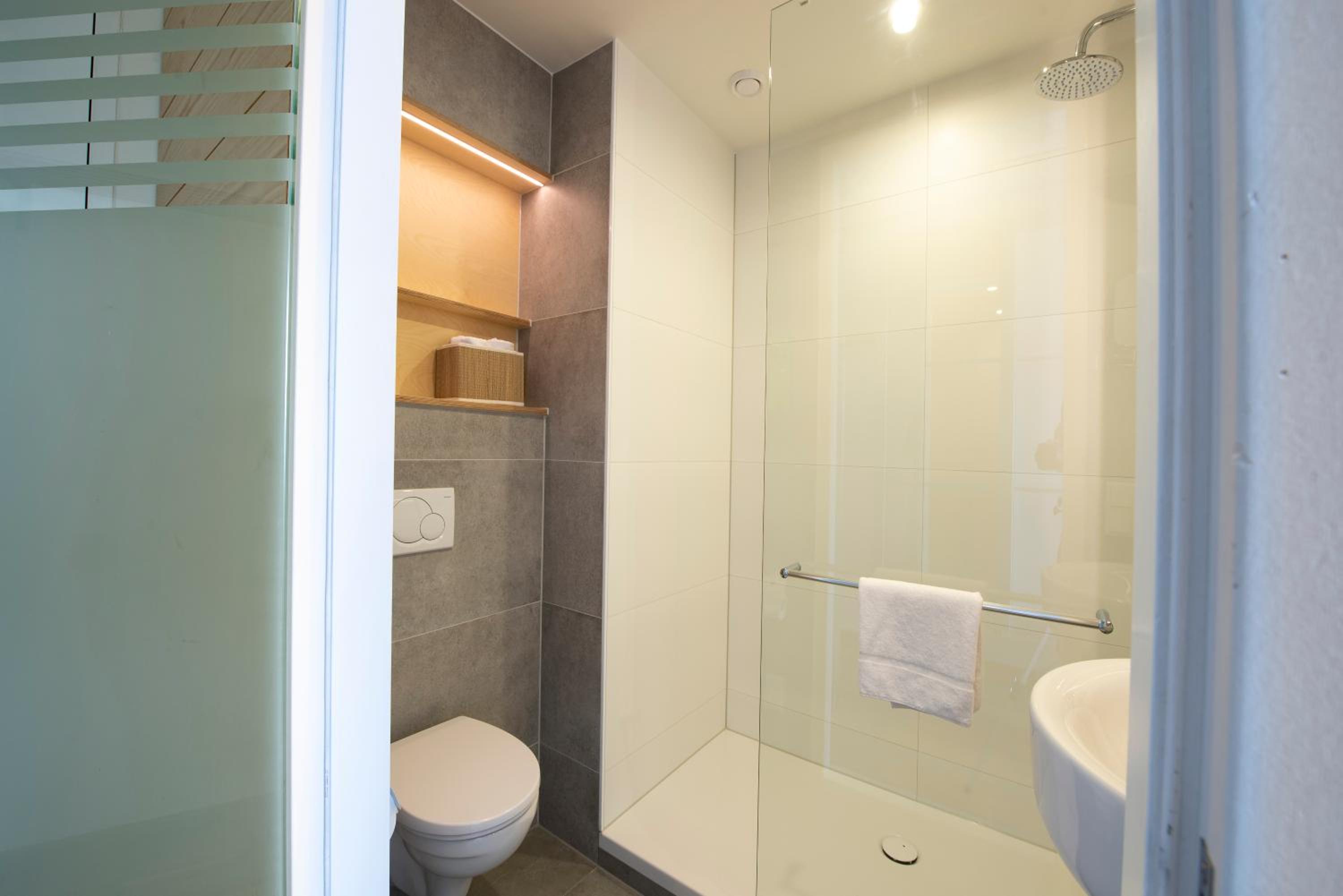 Comfort Room - Photo 8