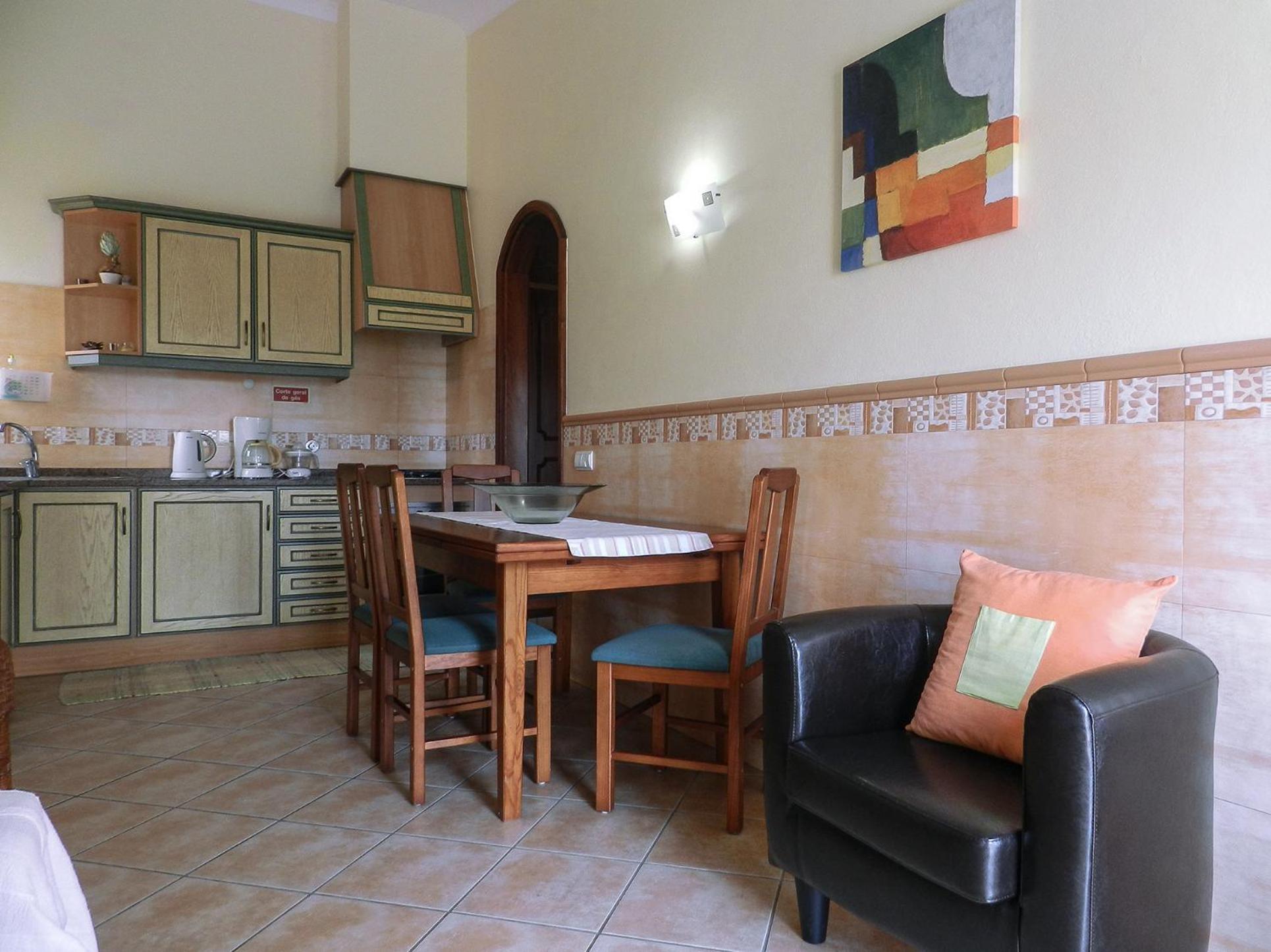 Two-Bedroom Apartment - Photo 9