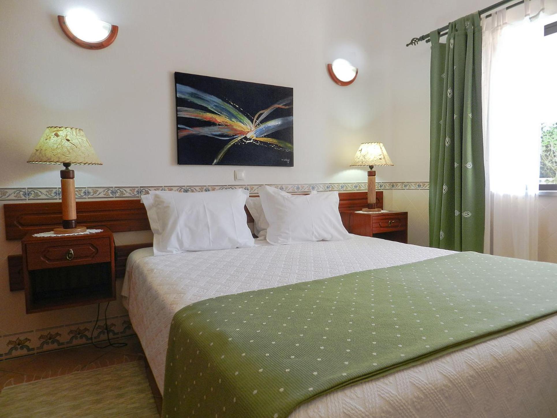 One-Bedroom Apartment - Photo 7