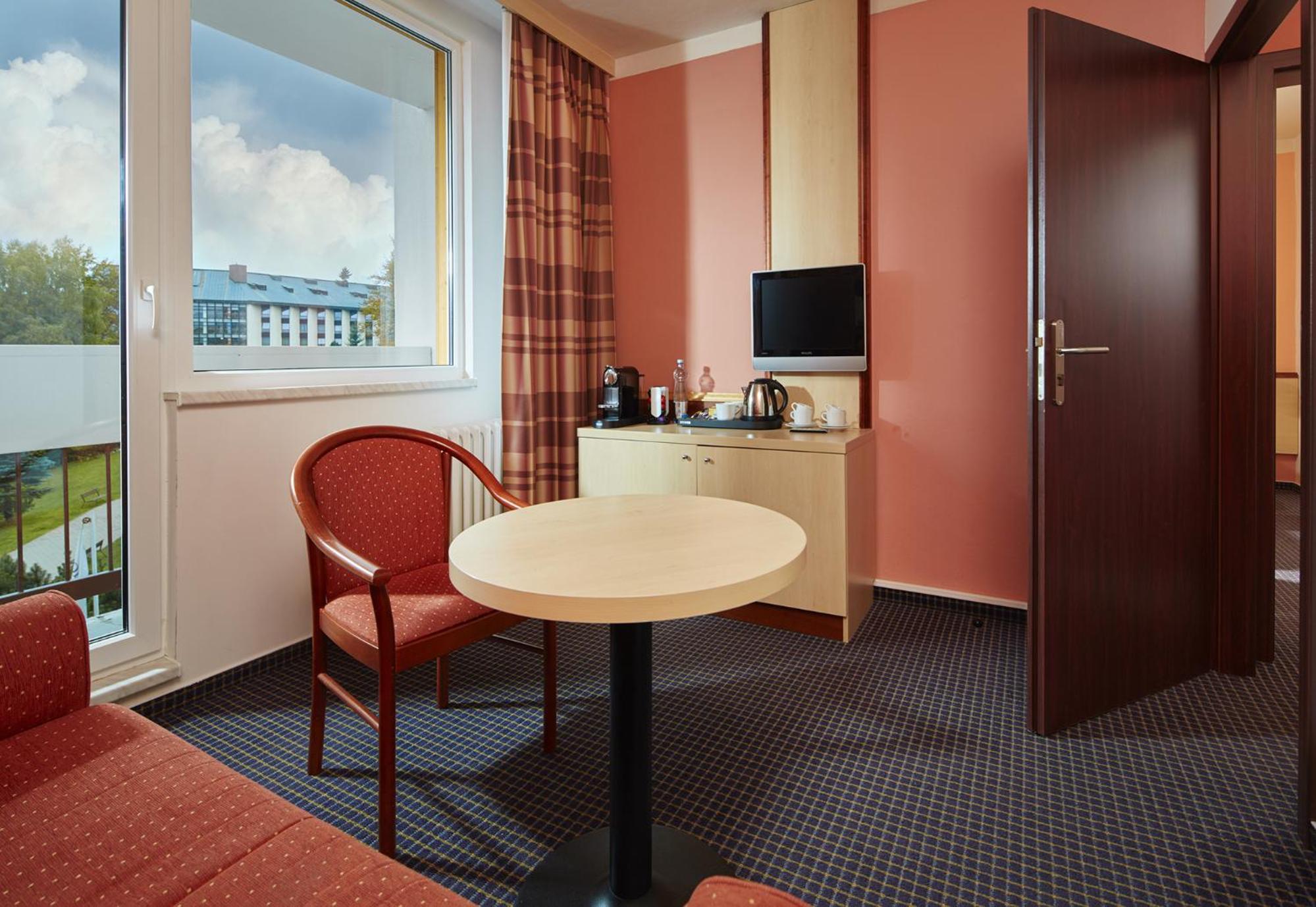 Junior Suite with Spa Access