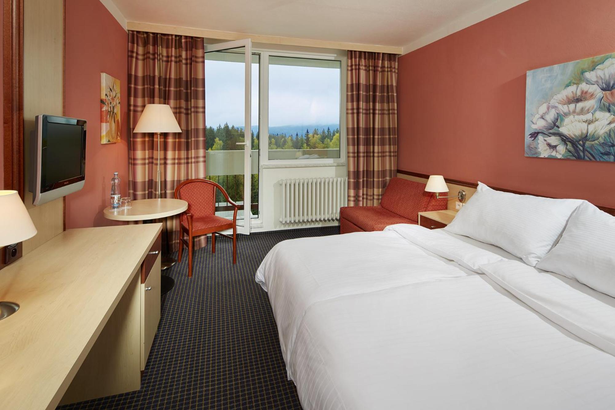 Deluxe Double Room with Balcony and Spa Access photo 2