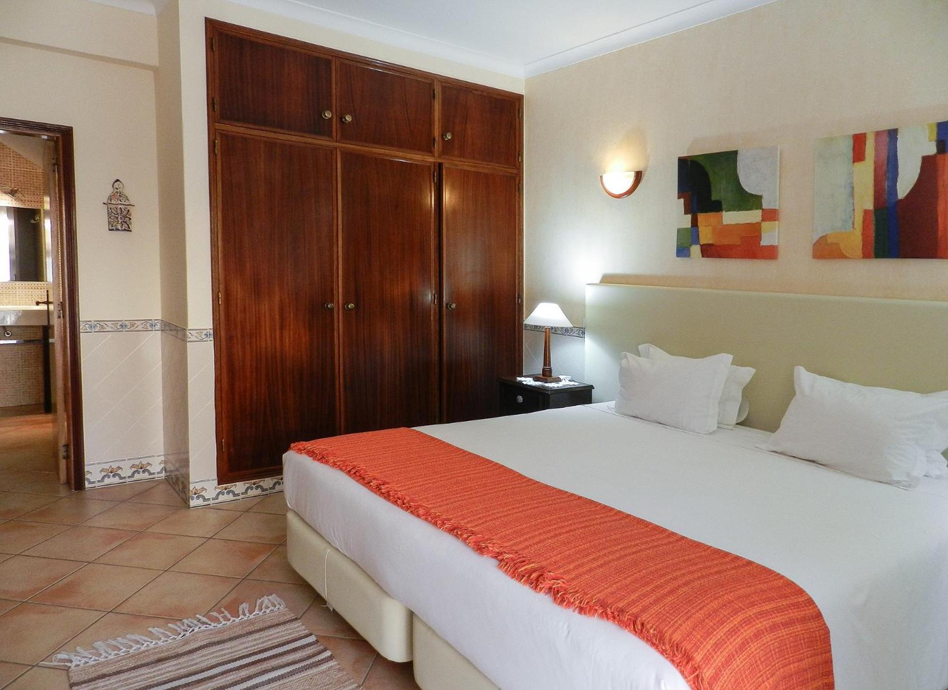Double Room - Photo 3
