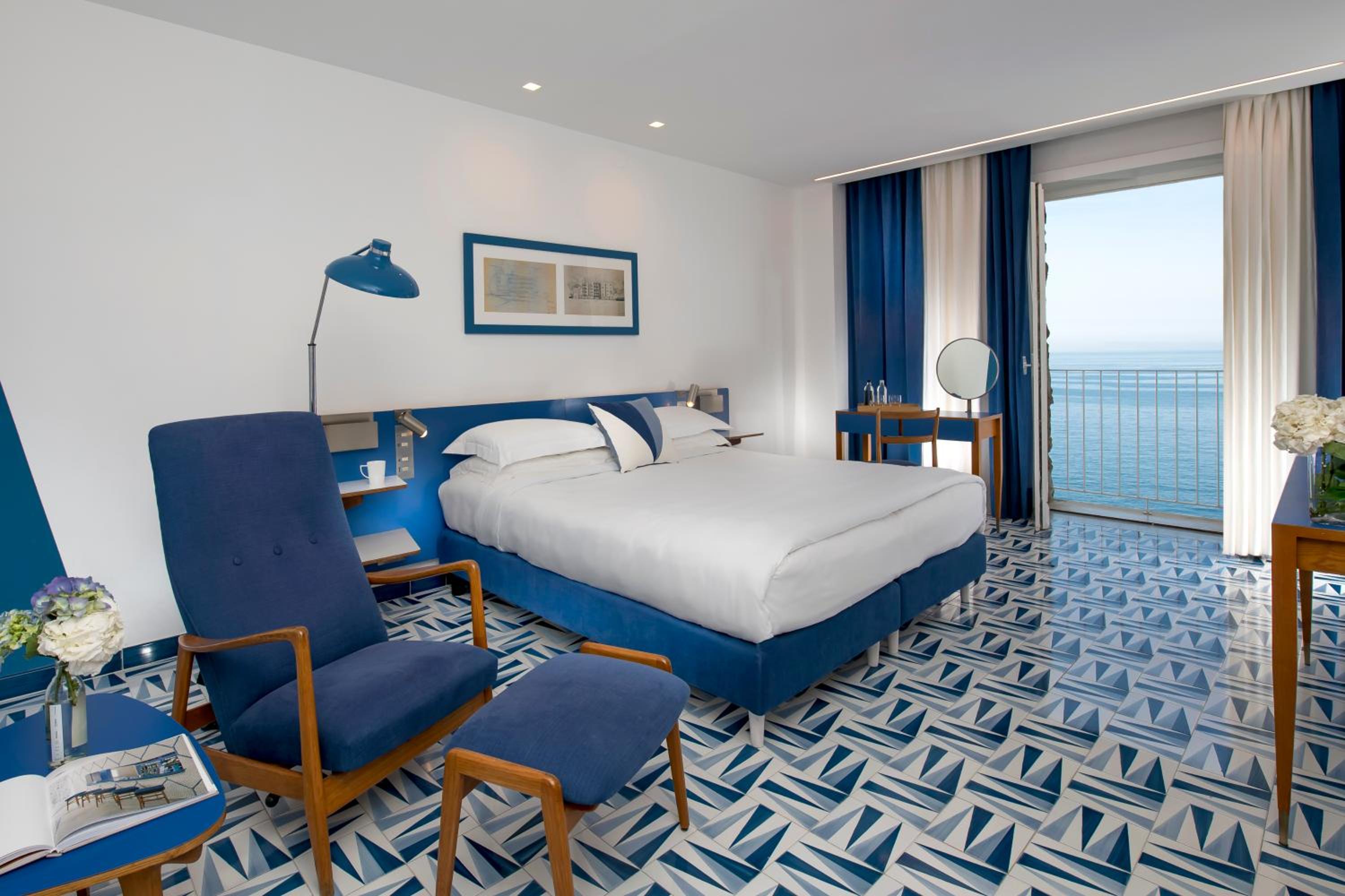 Superior Double or Twin Room with Sea View - Photo 4