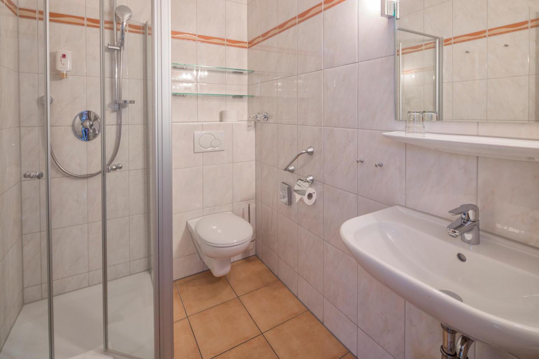 Double Room - Photo 2