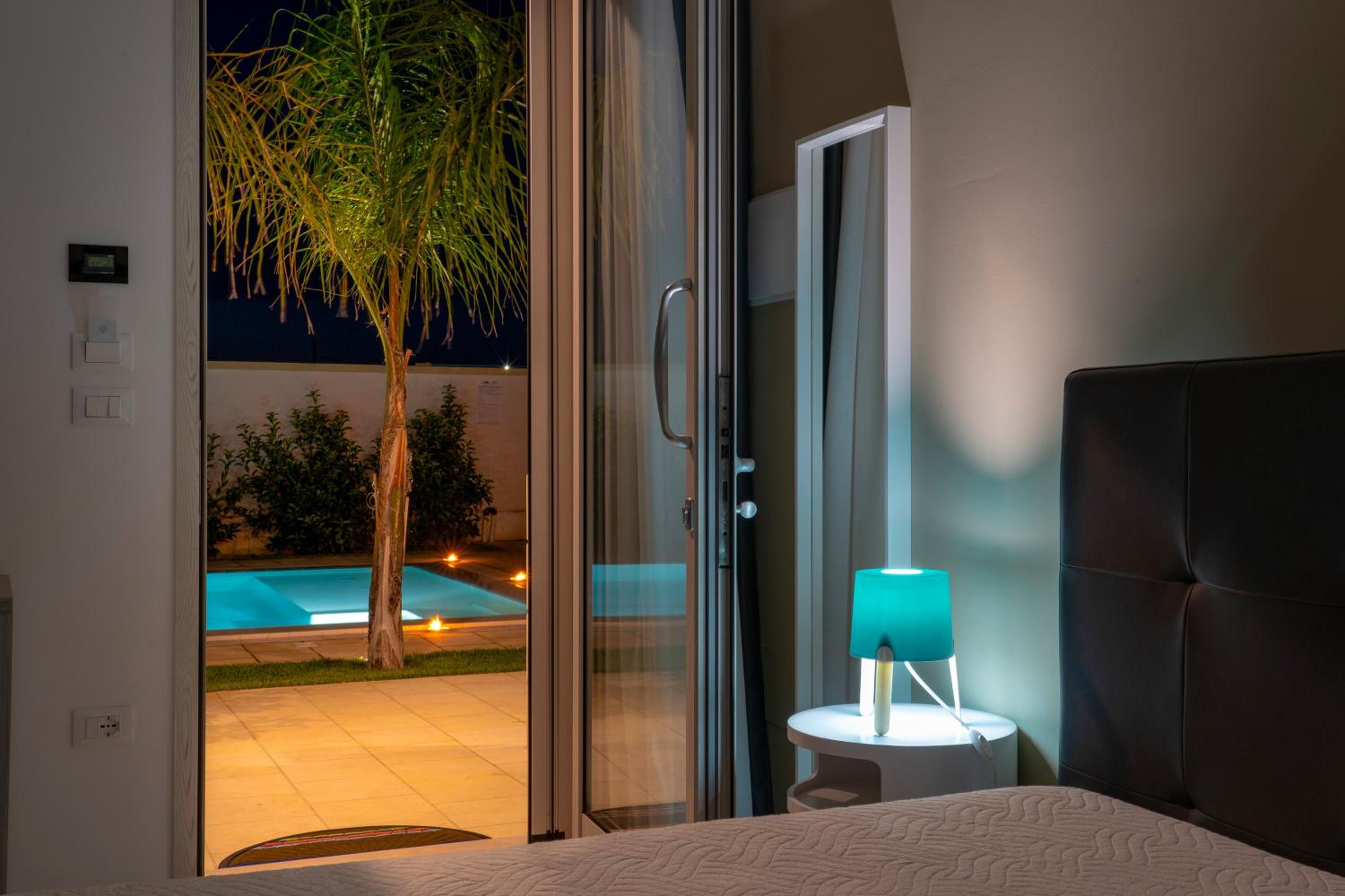 Deluxe Double Room with Terrace photo 1