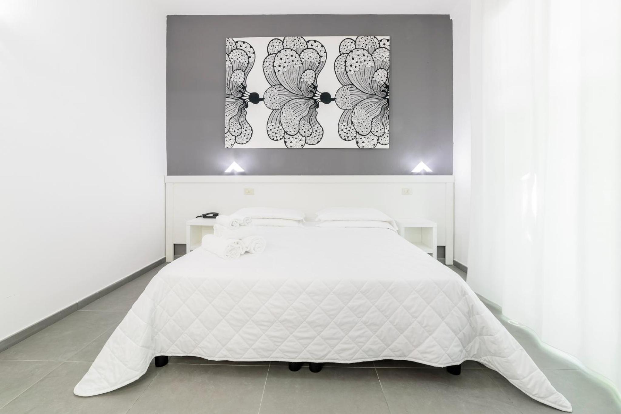 Standard Double Room - Photo 1