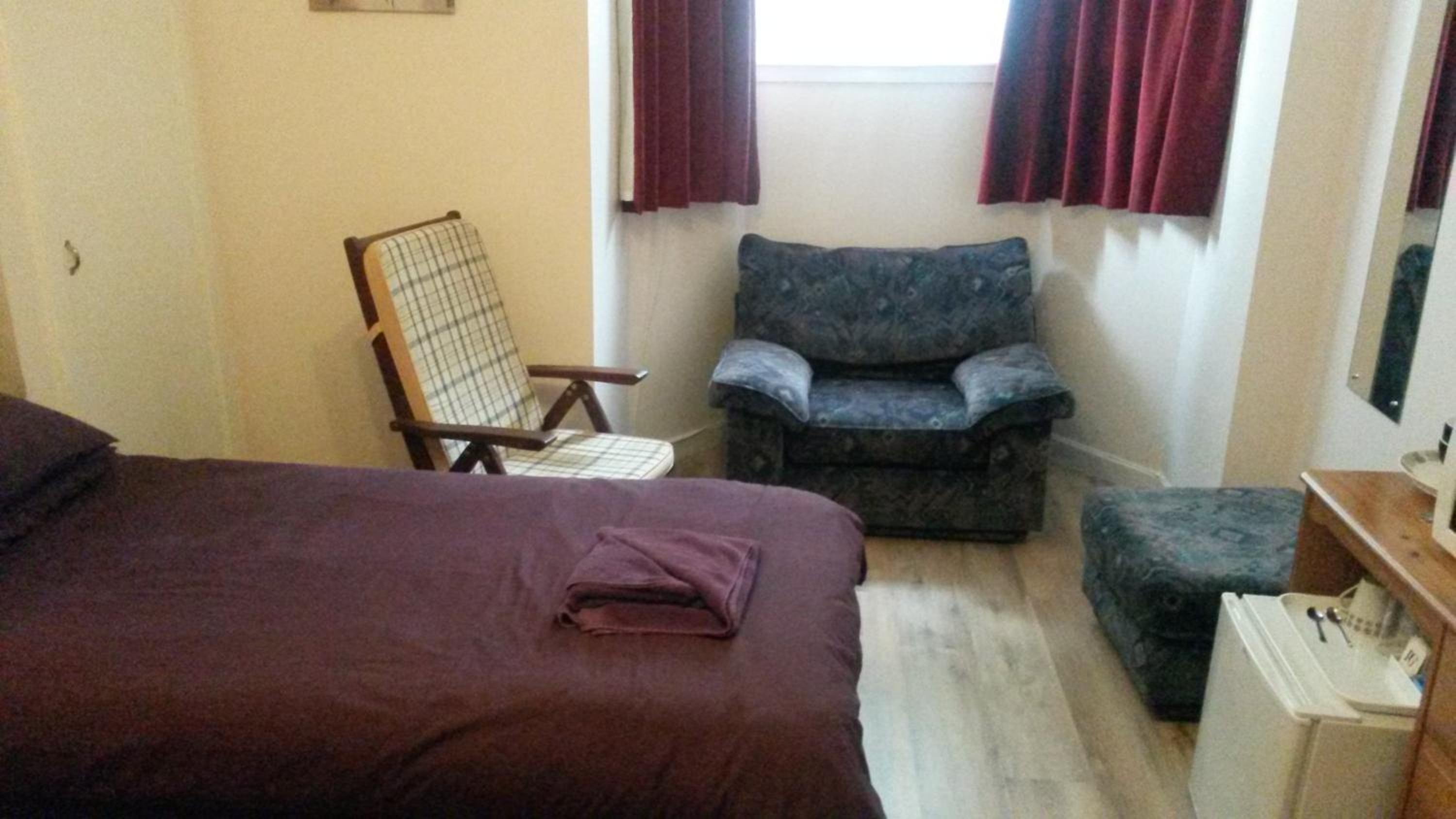 Double Room with Shared Bathroom photo 1
