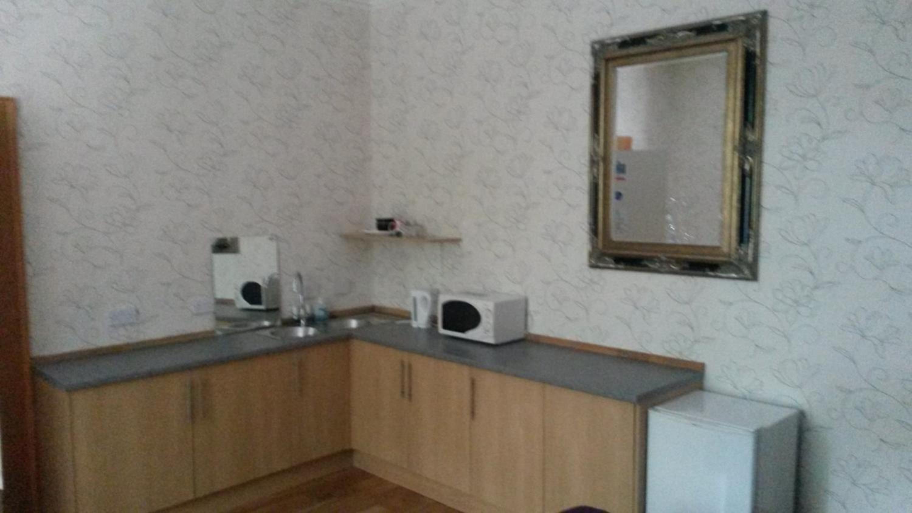 Double Room with Shared Bathroom photo 2
