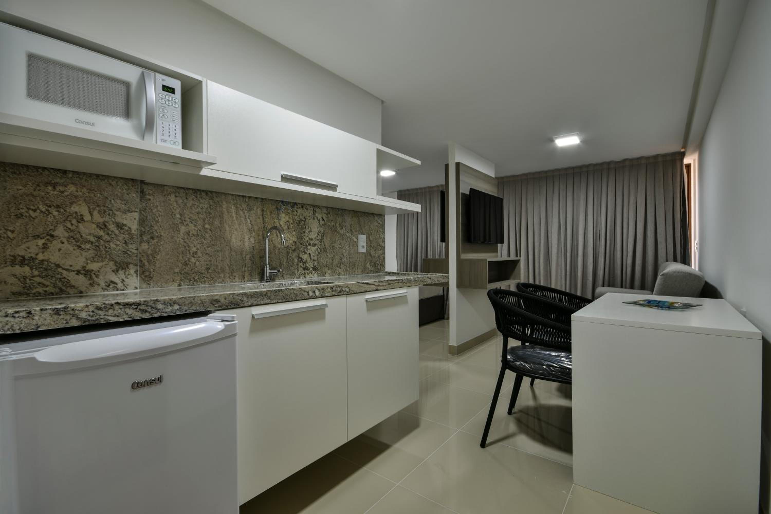 Deluxe Triple Room photo 3