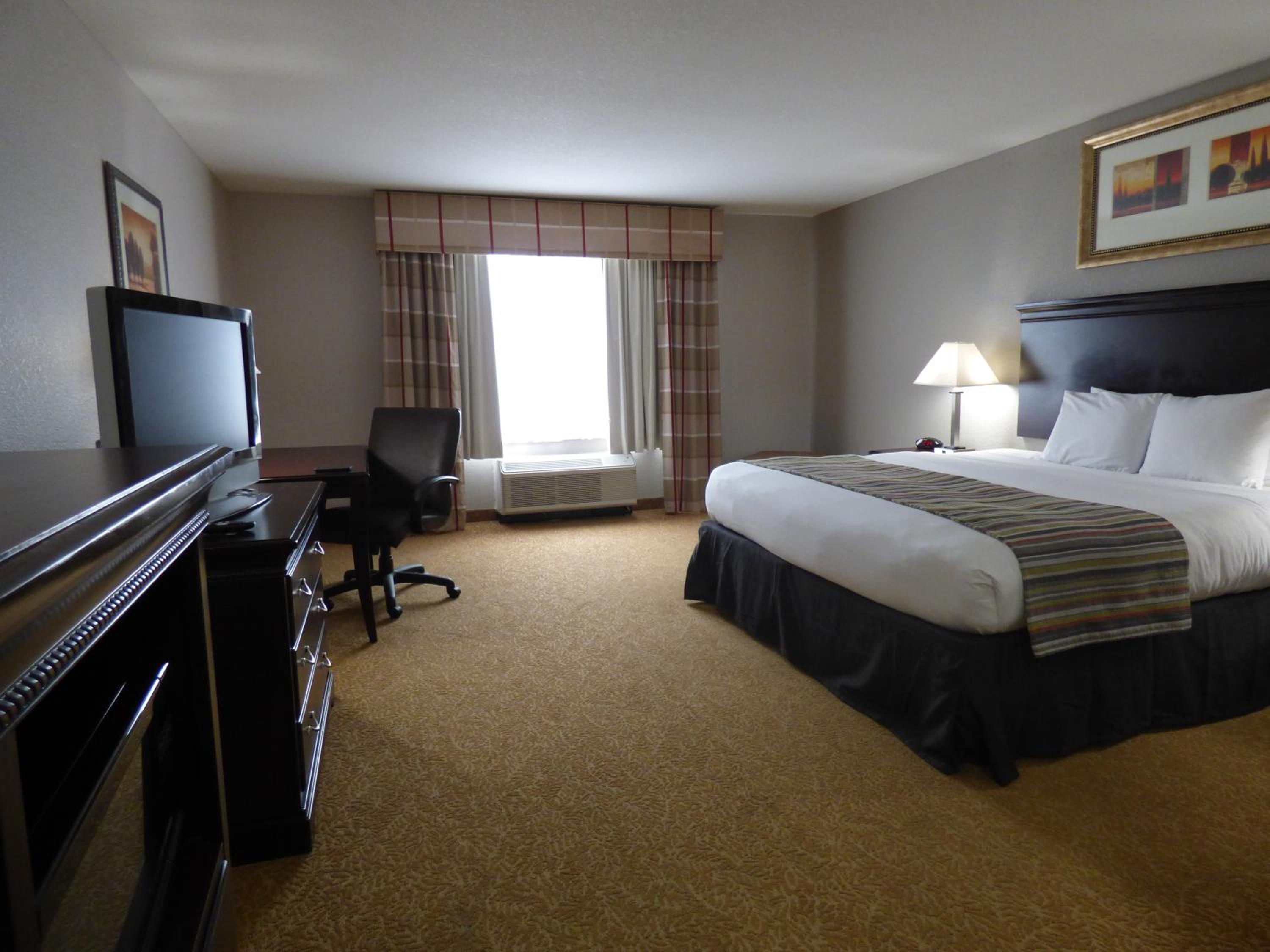 King Room - Disability Access/Non-Smoking - Photo 6