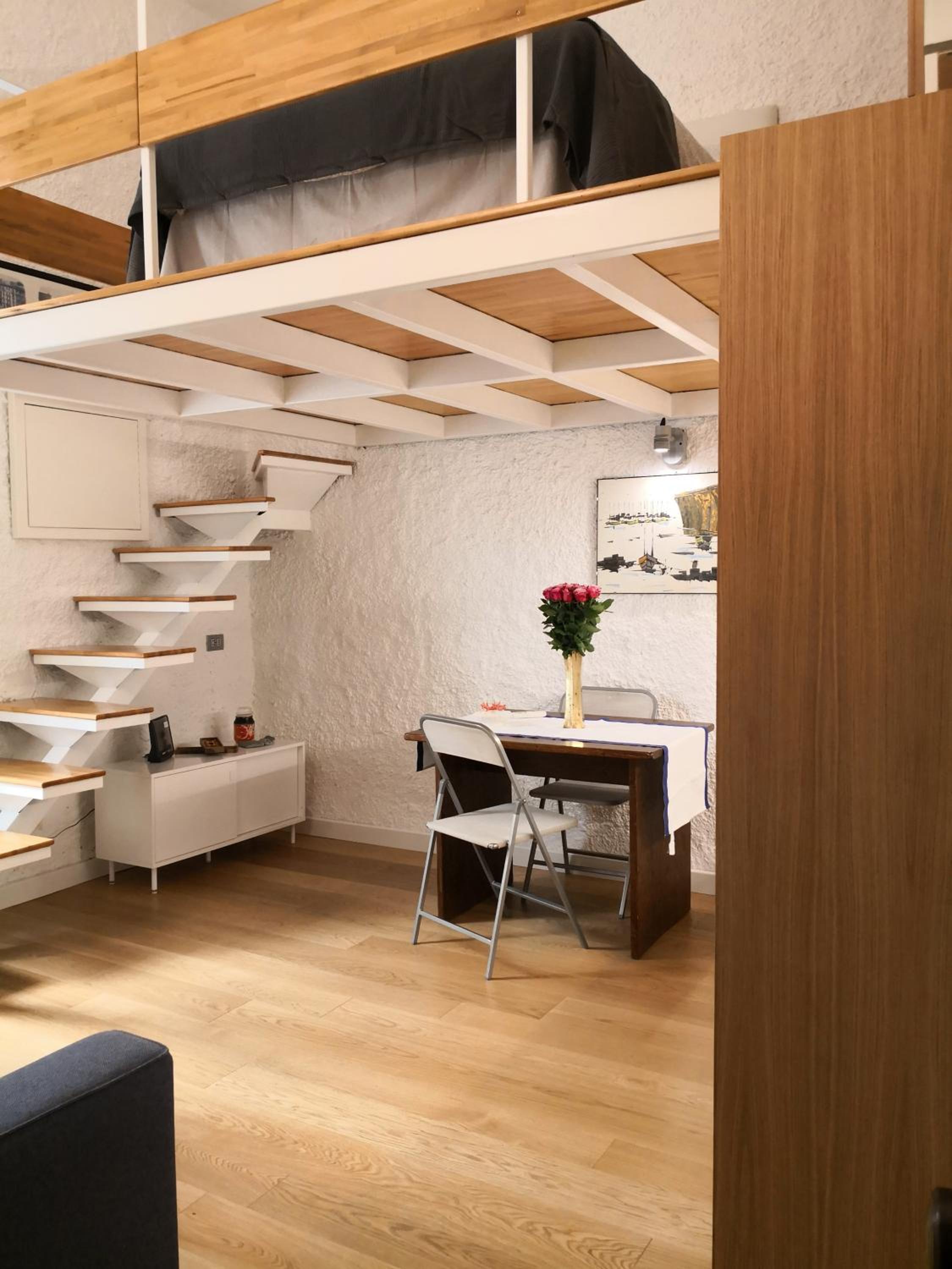 One-Bedroom Apartment - Photo 8