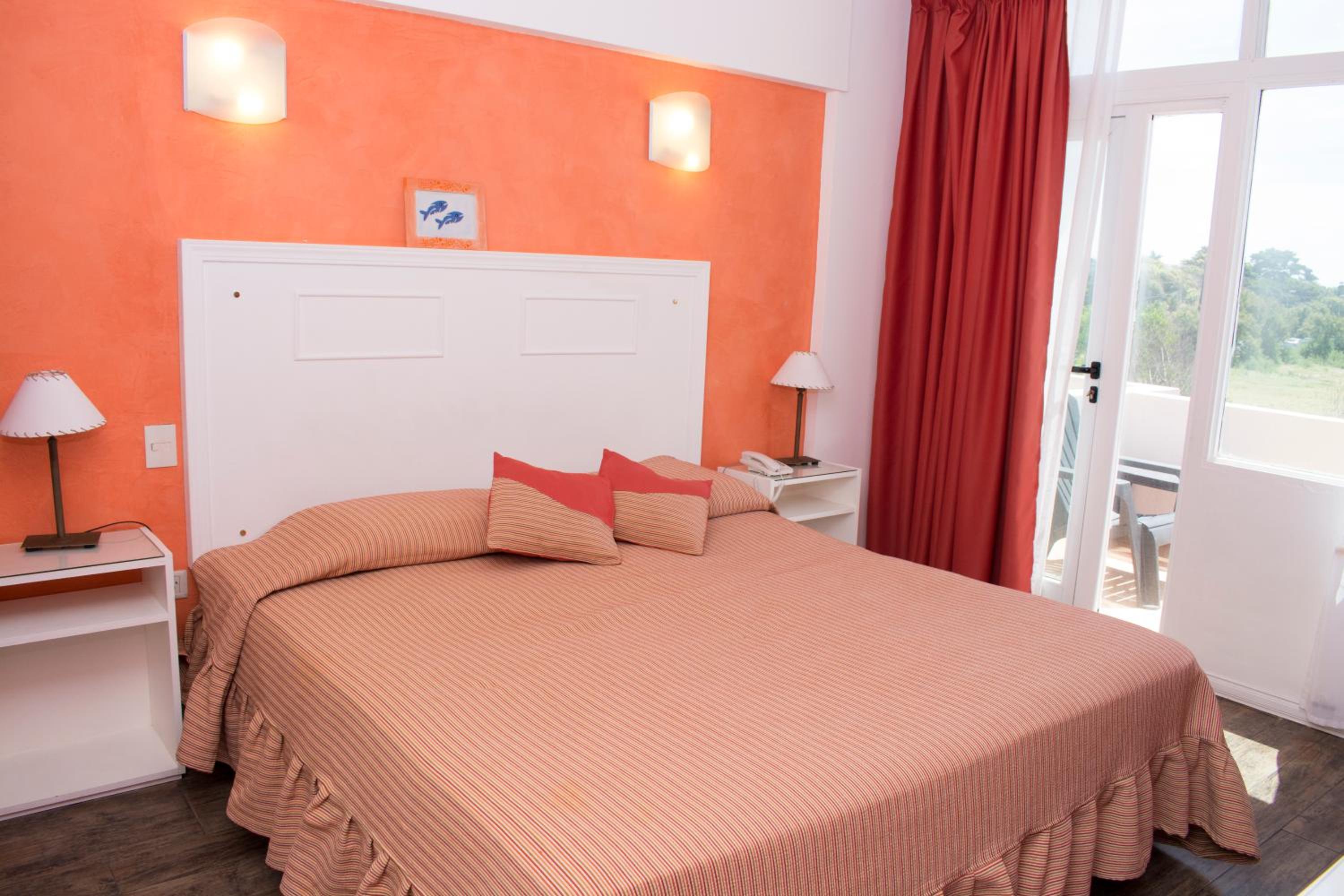 Superior Double Room with Sea View and Balcony