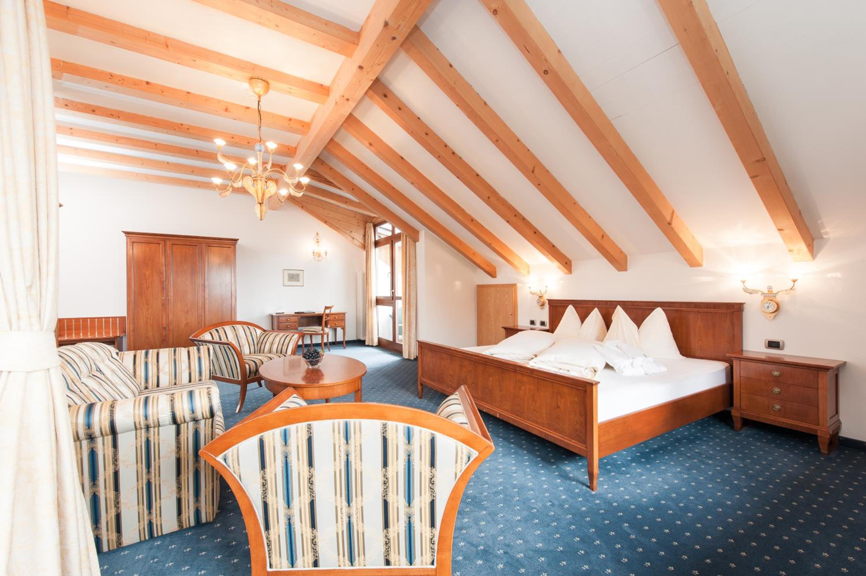 Luxury Double Room with Balcony
