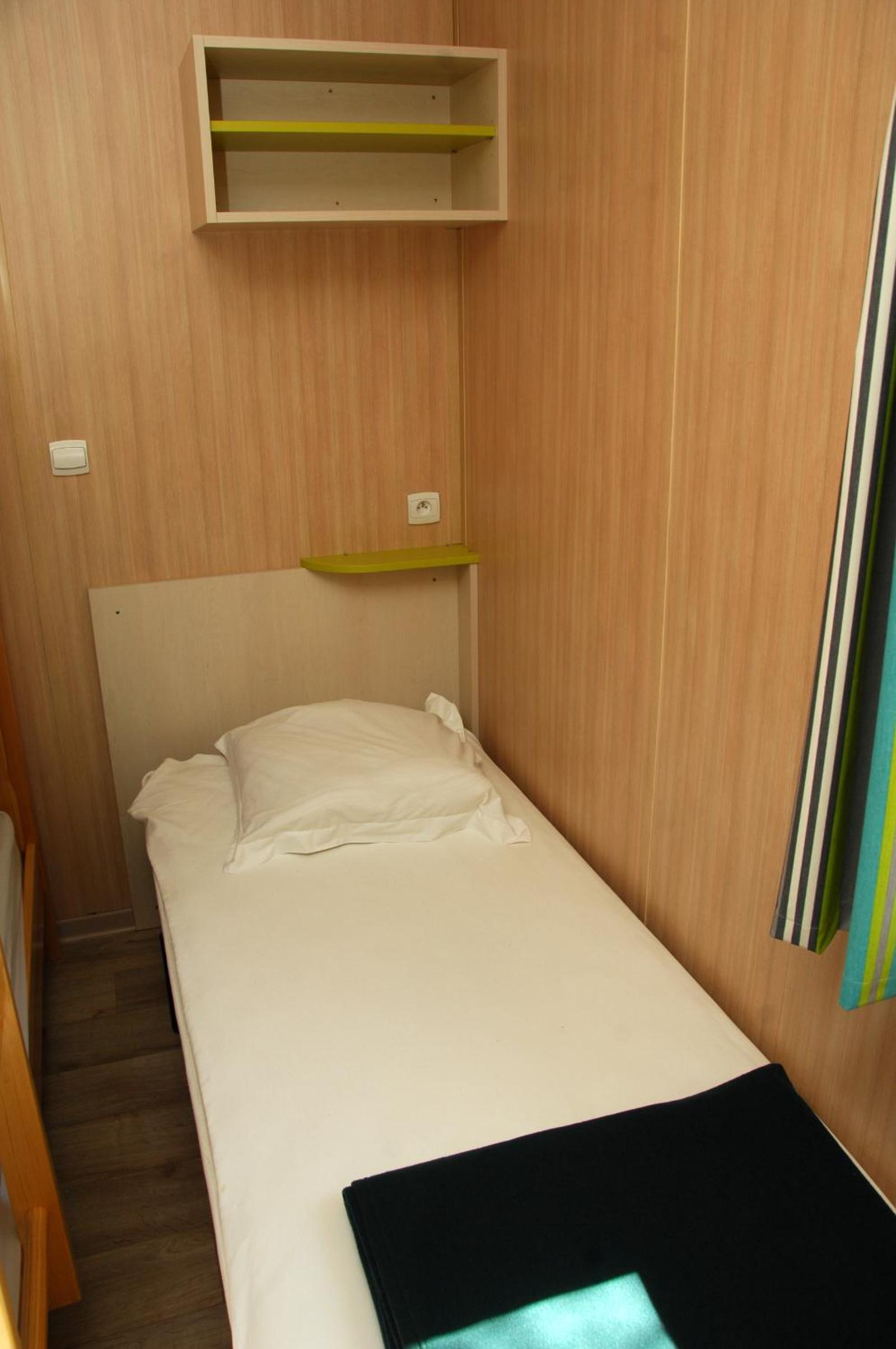 Mobile Home (2 Adults) - Photo 3