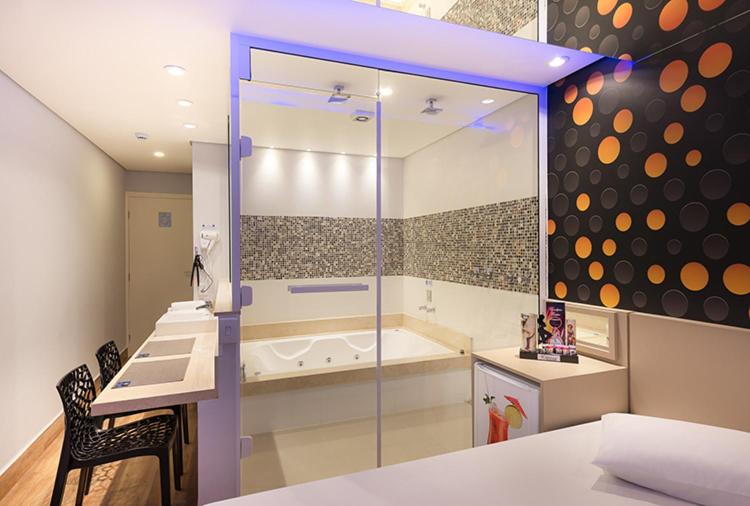 Suite with Spa Bath