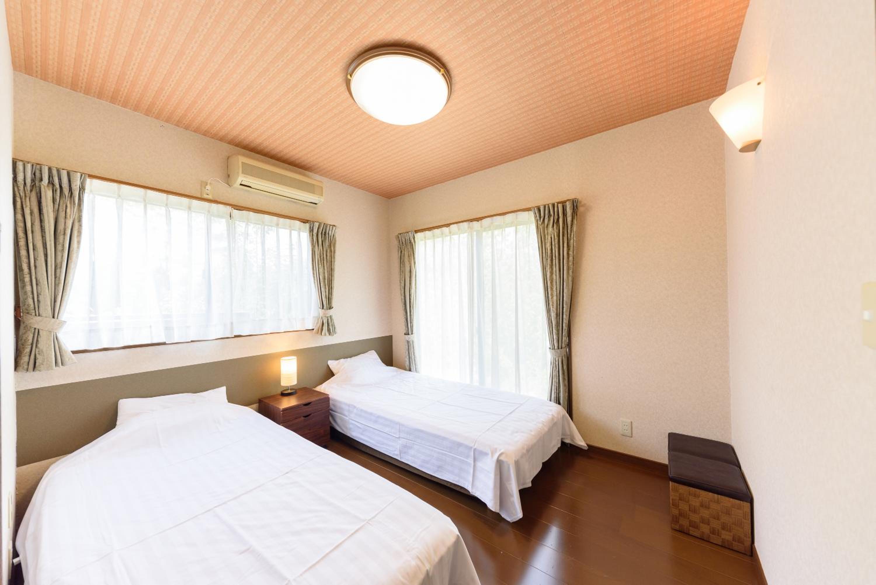 Japanese-Style Twin Room with Private Bath(No.1000) photo 1