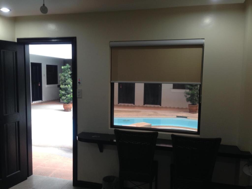King Room with Pool View photo 2