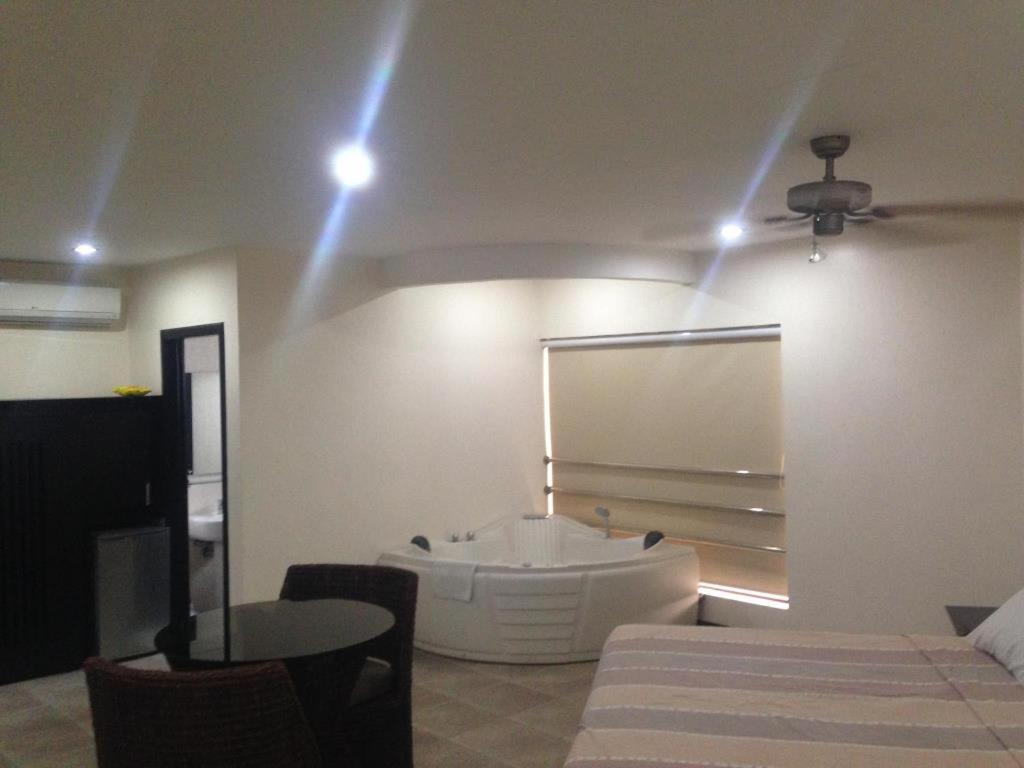 King Room with Spa Bath photo 1