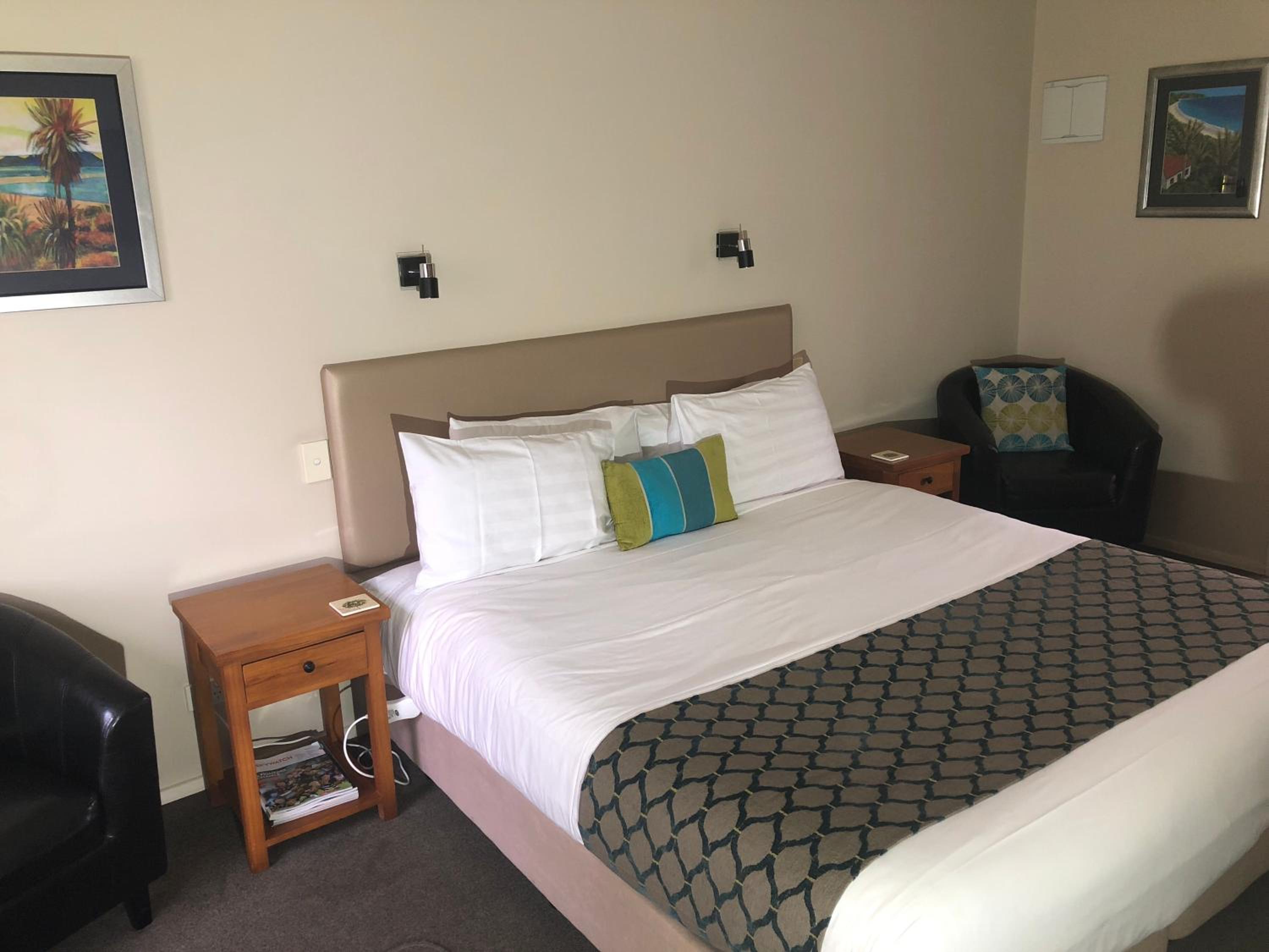 King Room with Spa Bath - Photo 9