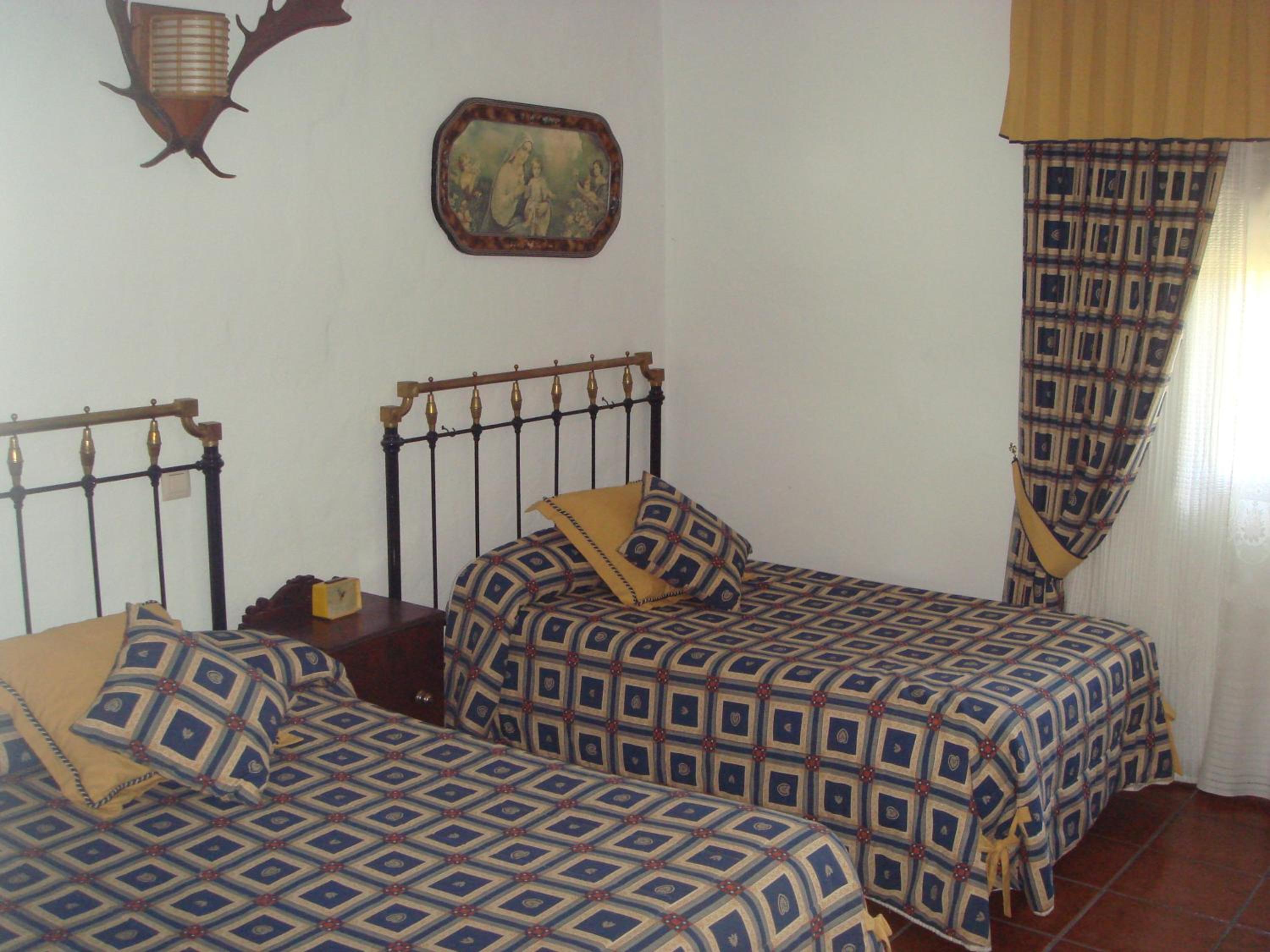 Three-Bedroom House photo 3