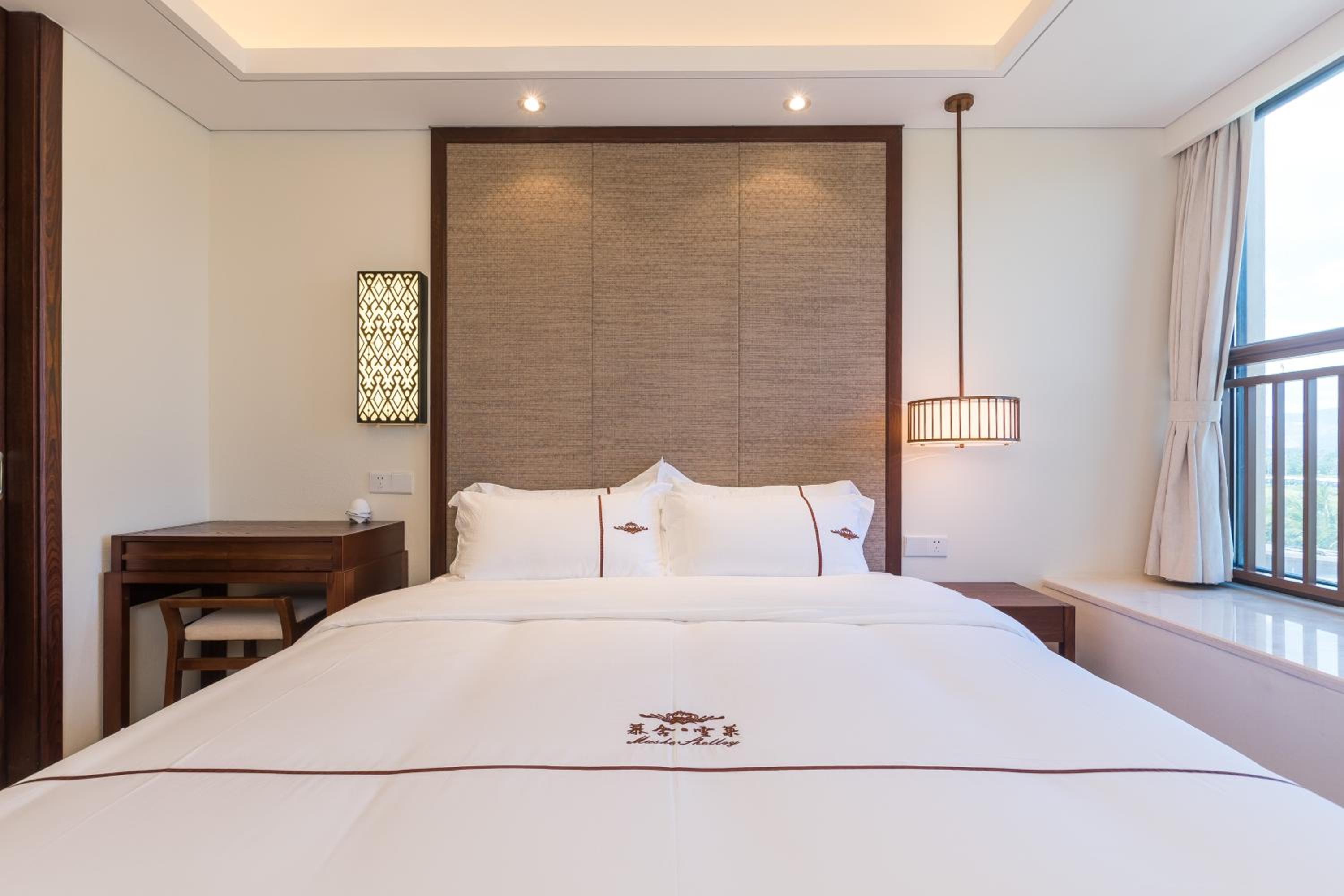 Two-Bedroom Apartment - Photo 2