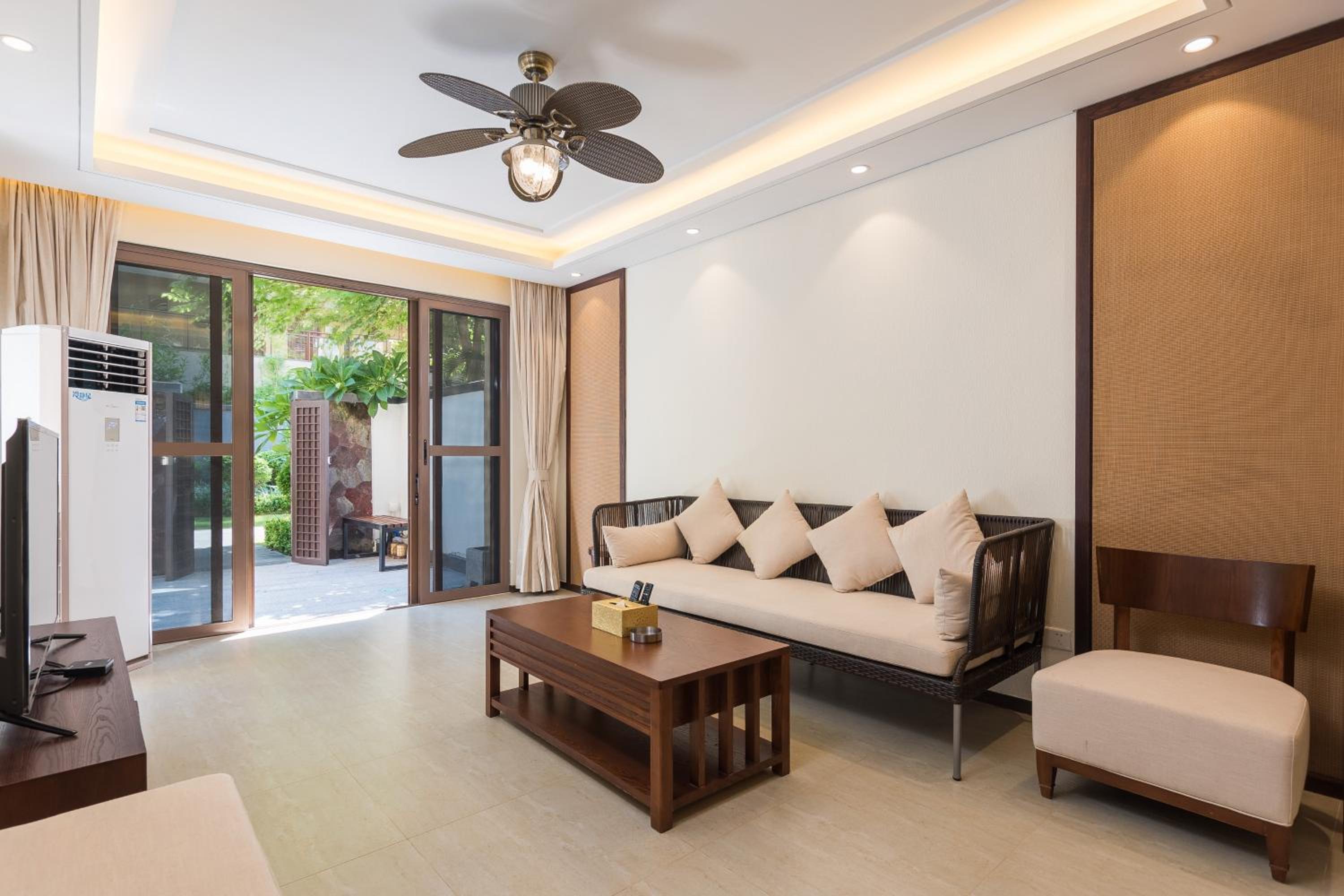 Villa with Garden View photo 3
