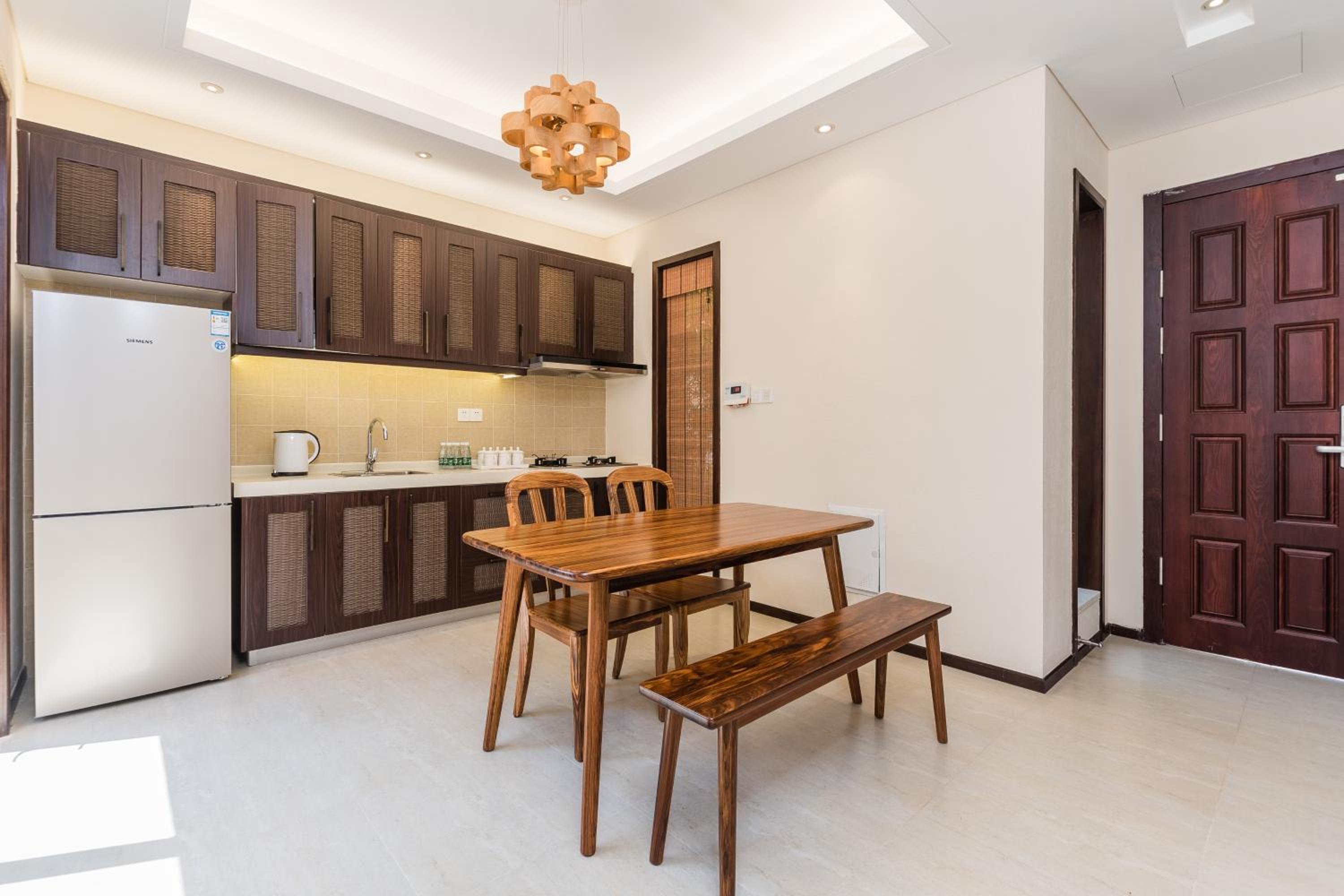 Three-Bedroom Villa with Private Pool - Photo 25