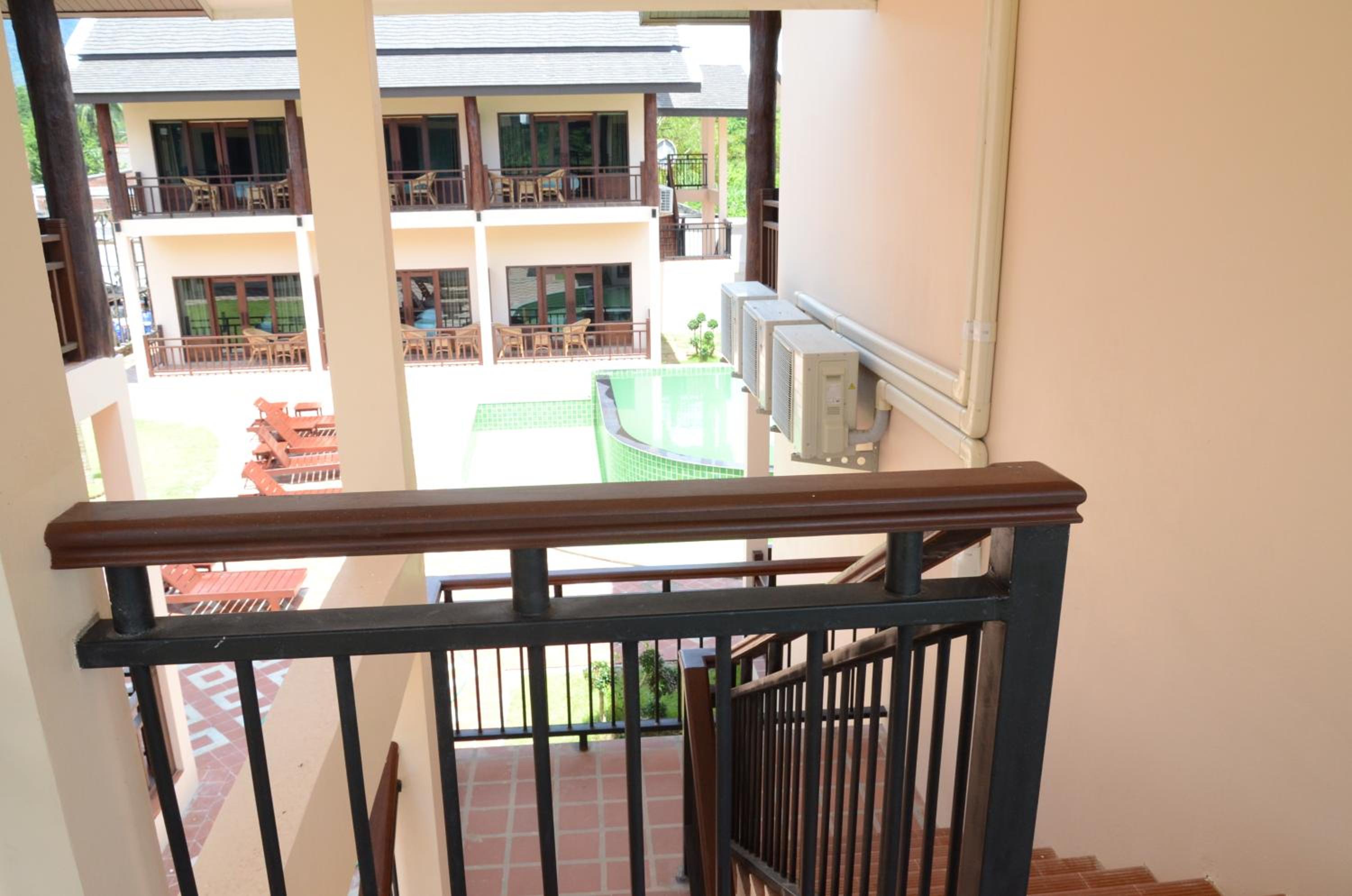 Deluxe Twin Room - Photo 11