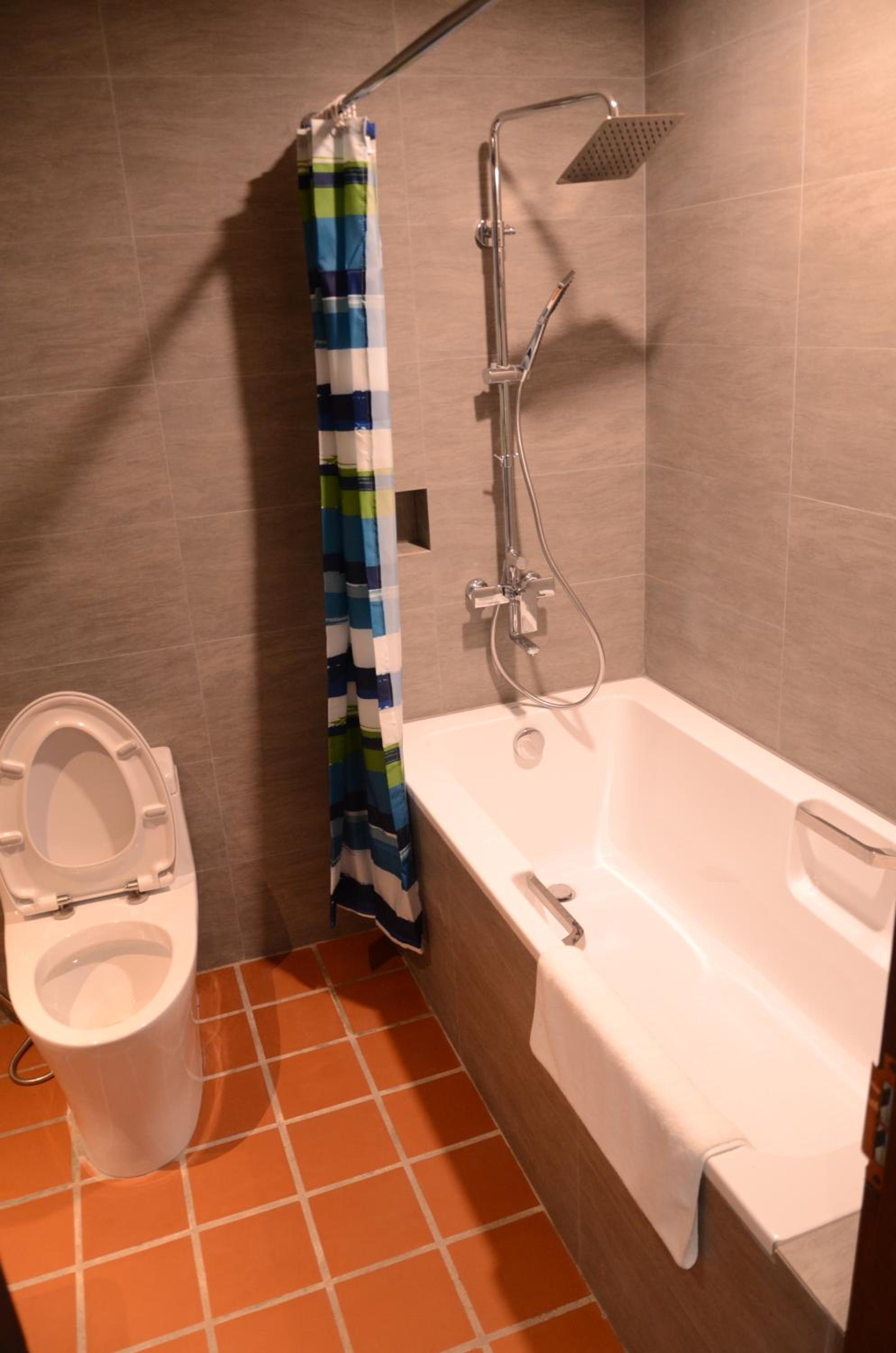 Deluxe Twin Room - Photo 13