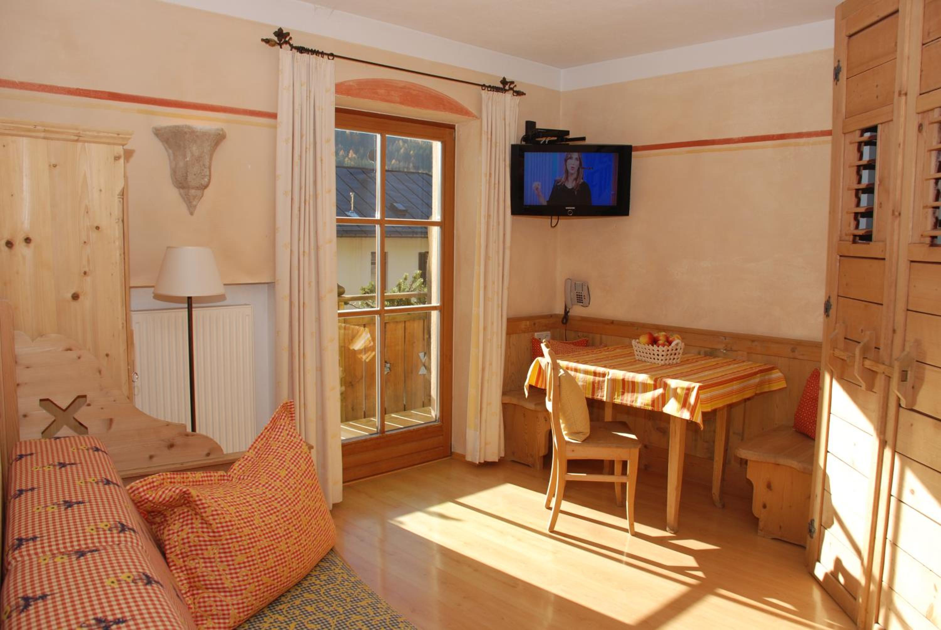 One-Bedroom Apartment with Balcony