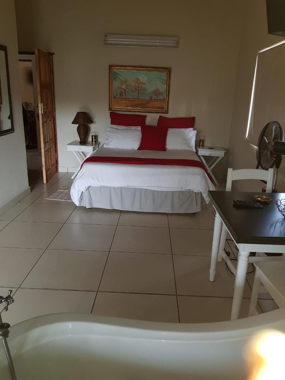 Double Room with Garden View - Photo 1