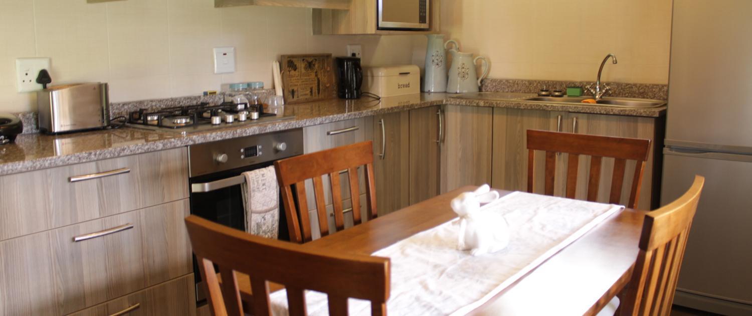 One-Bedroom House - Photo 4