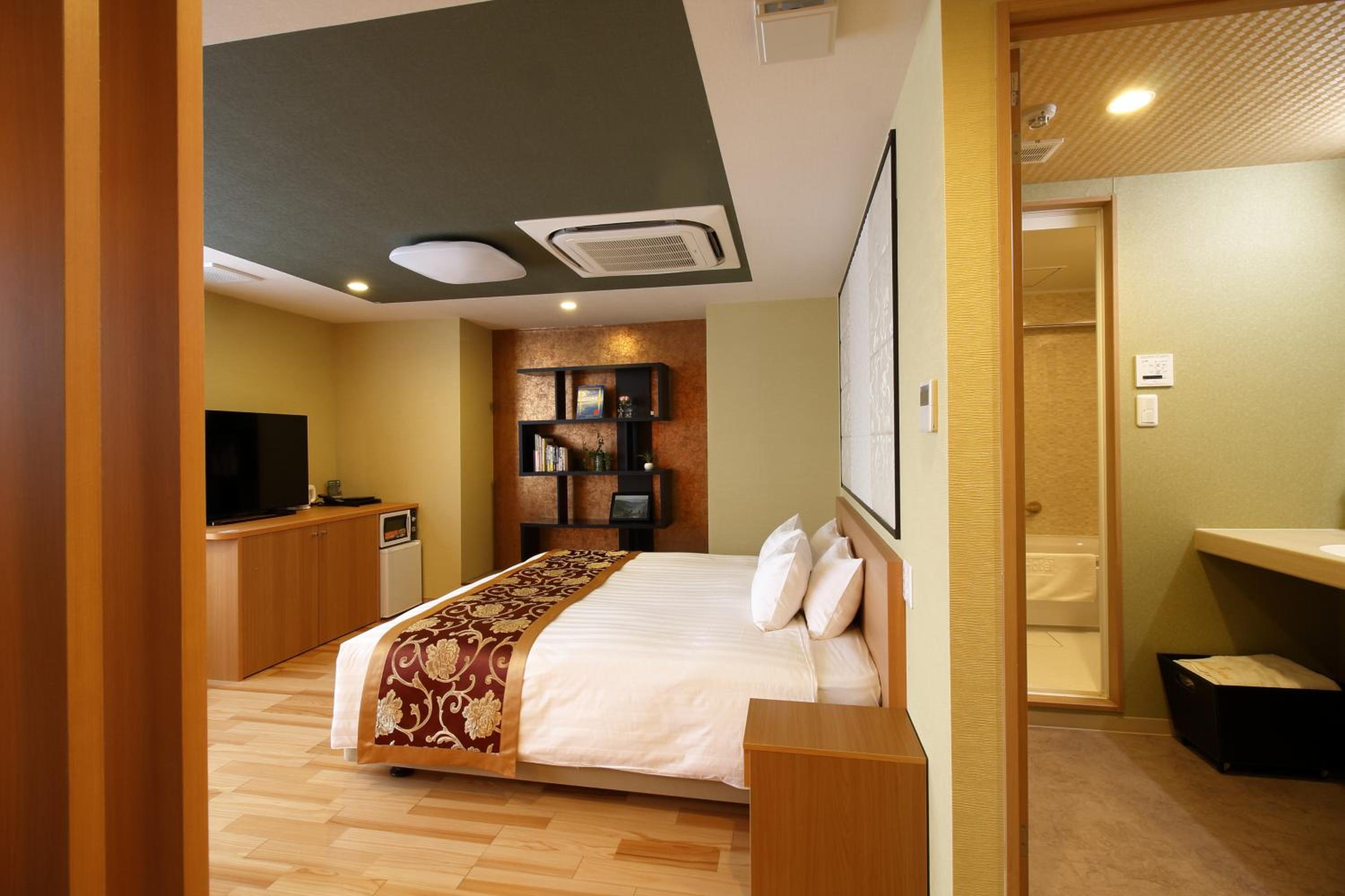 King Suite photo 3