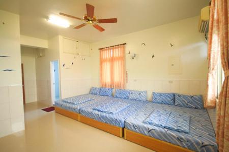 Family Room photo 1