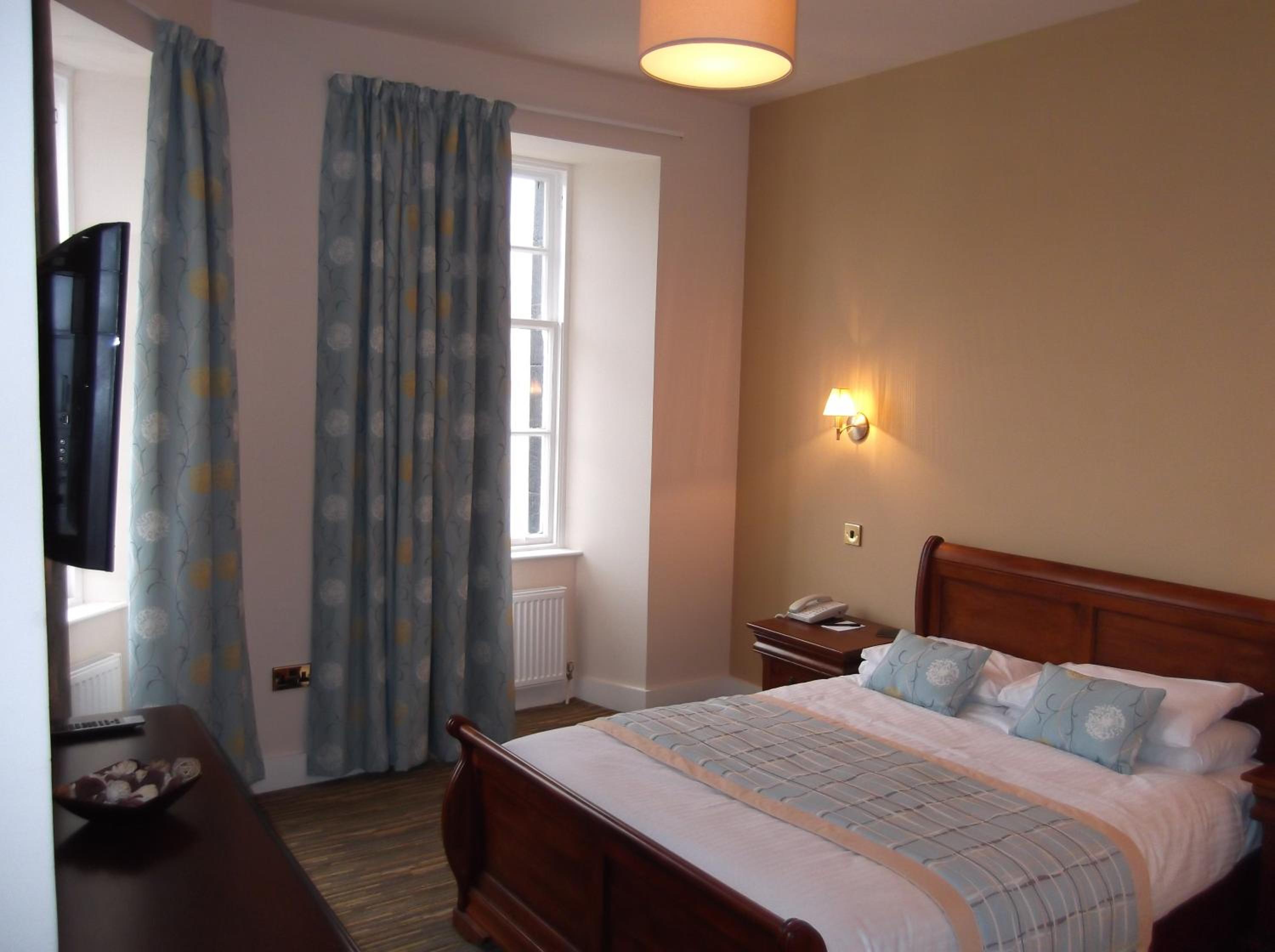 Double Room - Photo 7