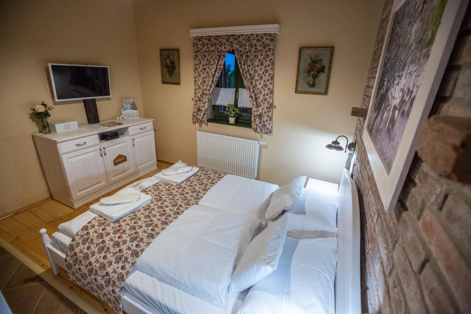 Two-Bedroom Suite photo 1
