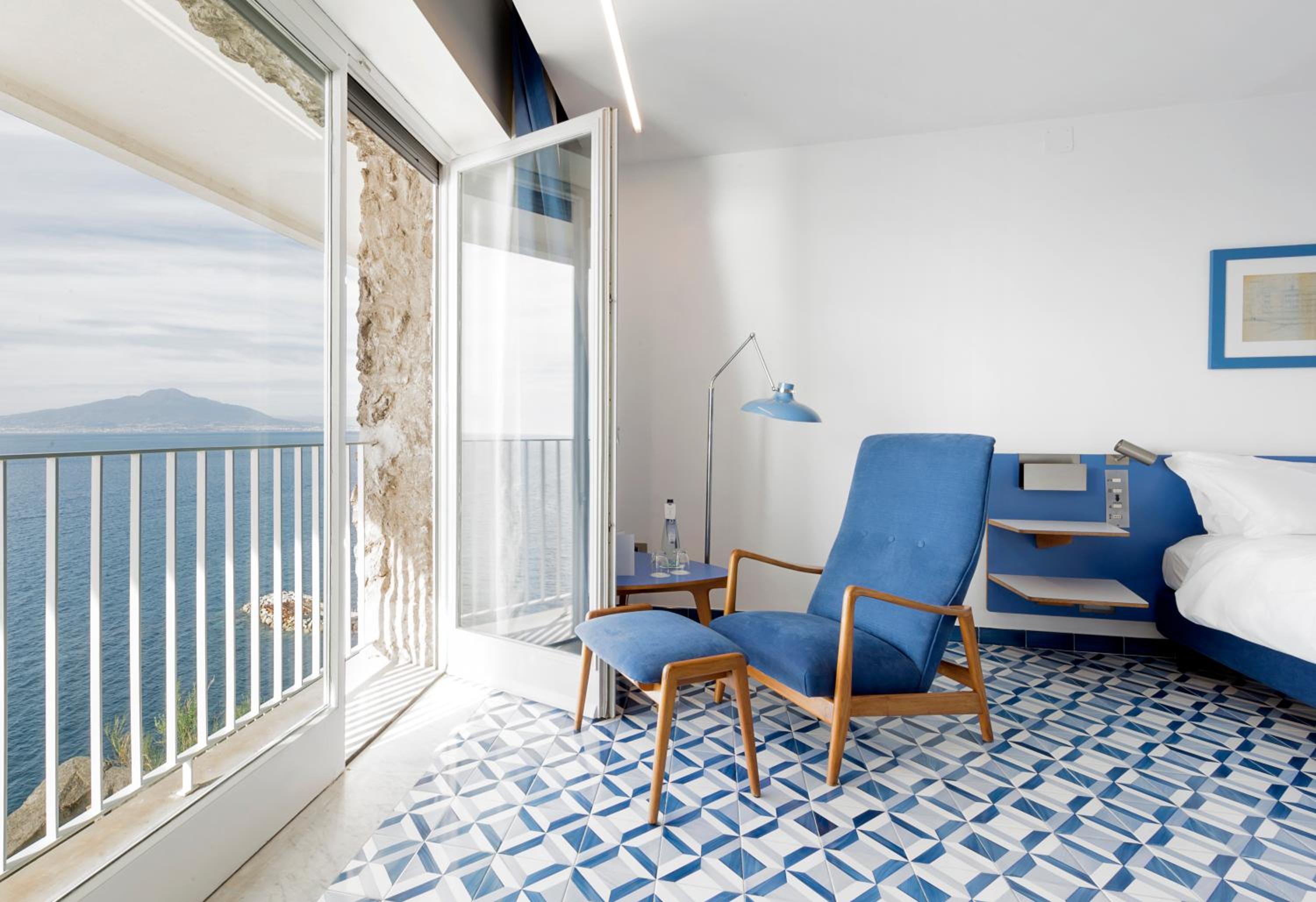 Superior Double or Twin Room with Sea View - Photo 2