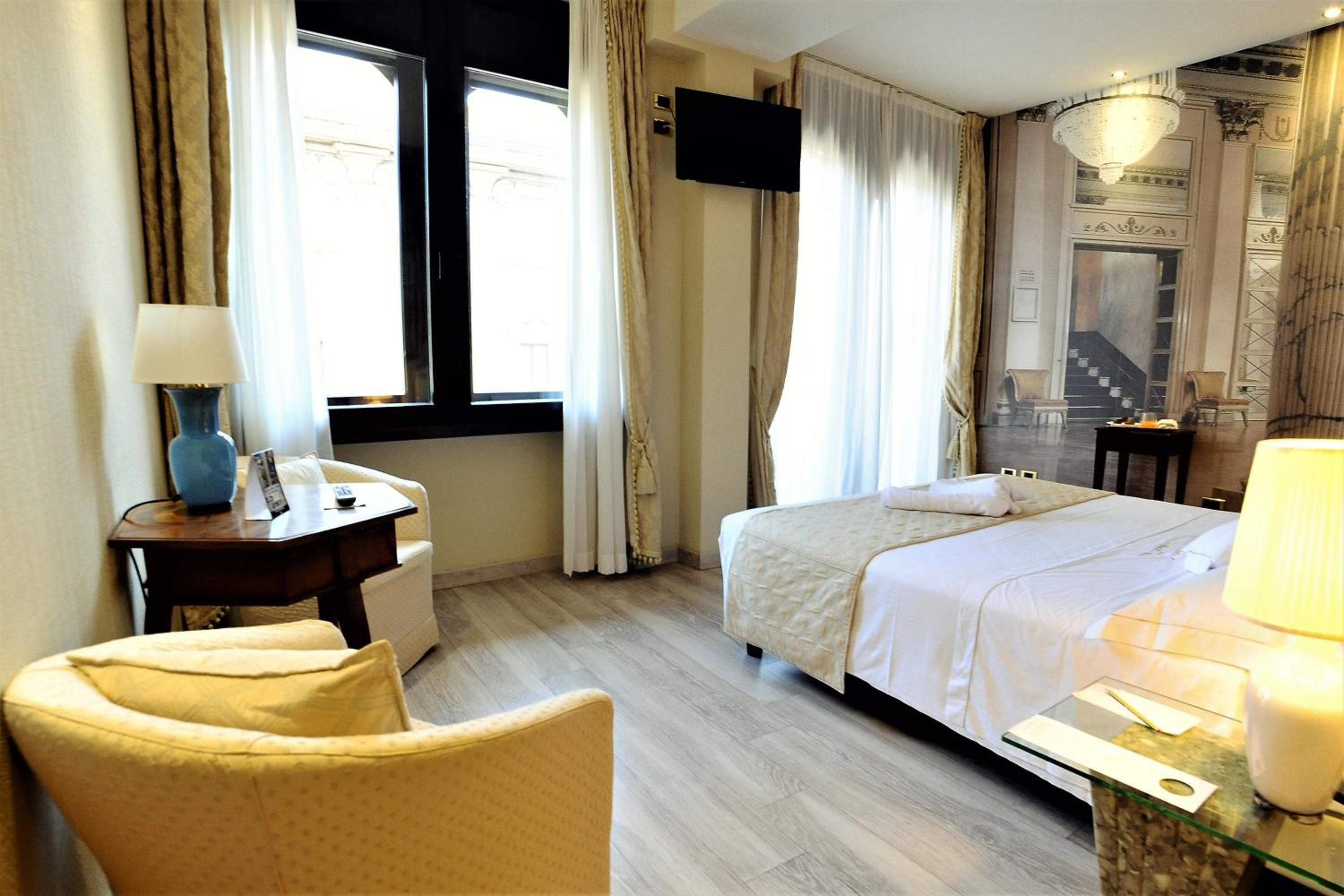 Deluxe Double Room with Extra Bed