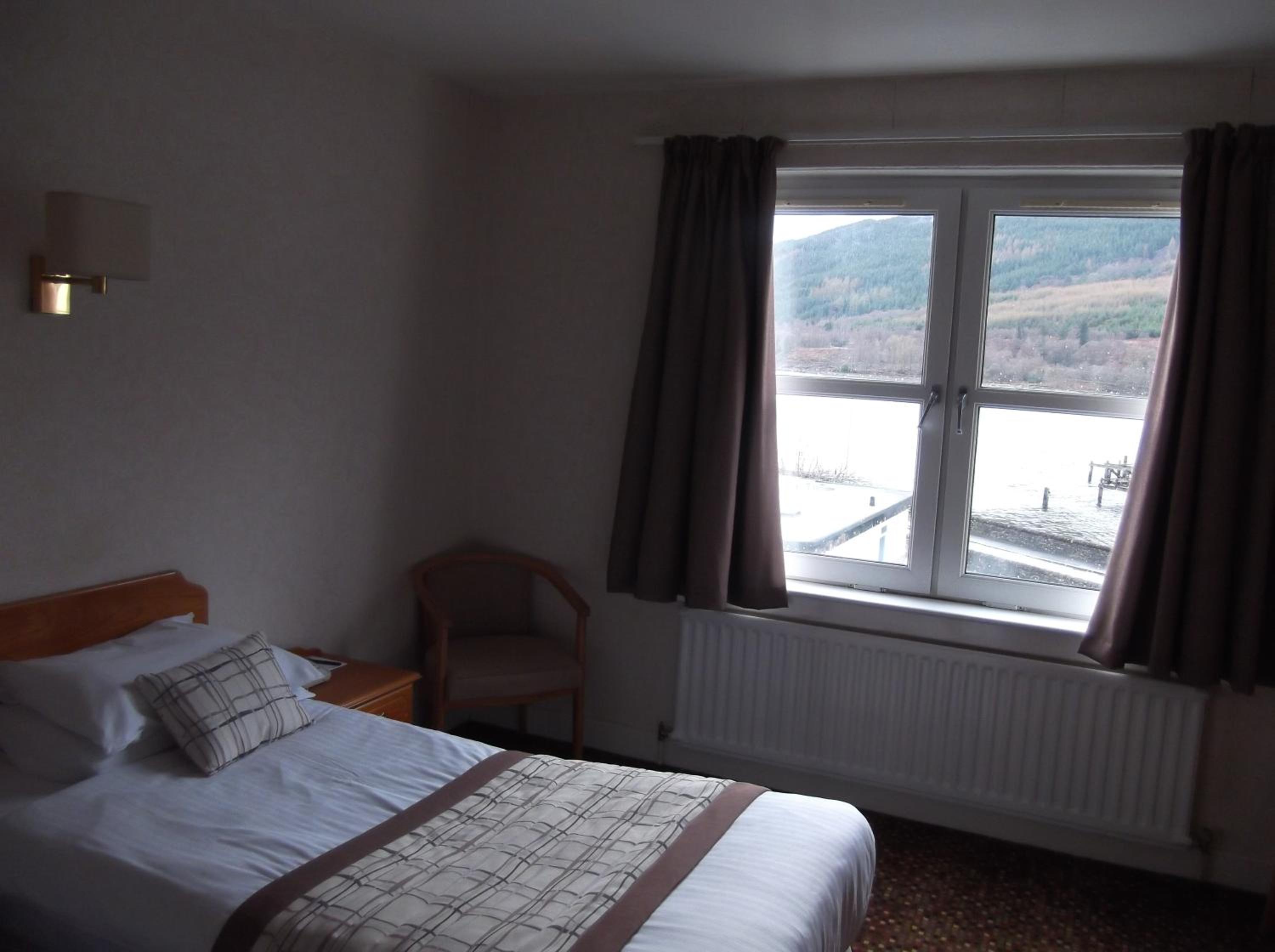 Twin Room - Photo 9