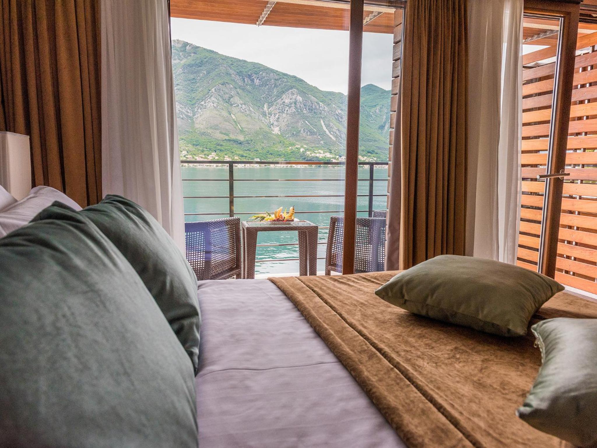 Executive Double Room with Sea View - Photo 4