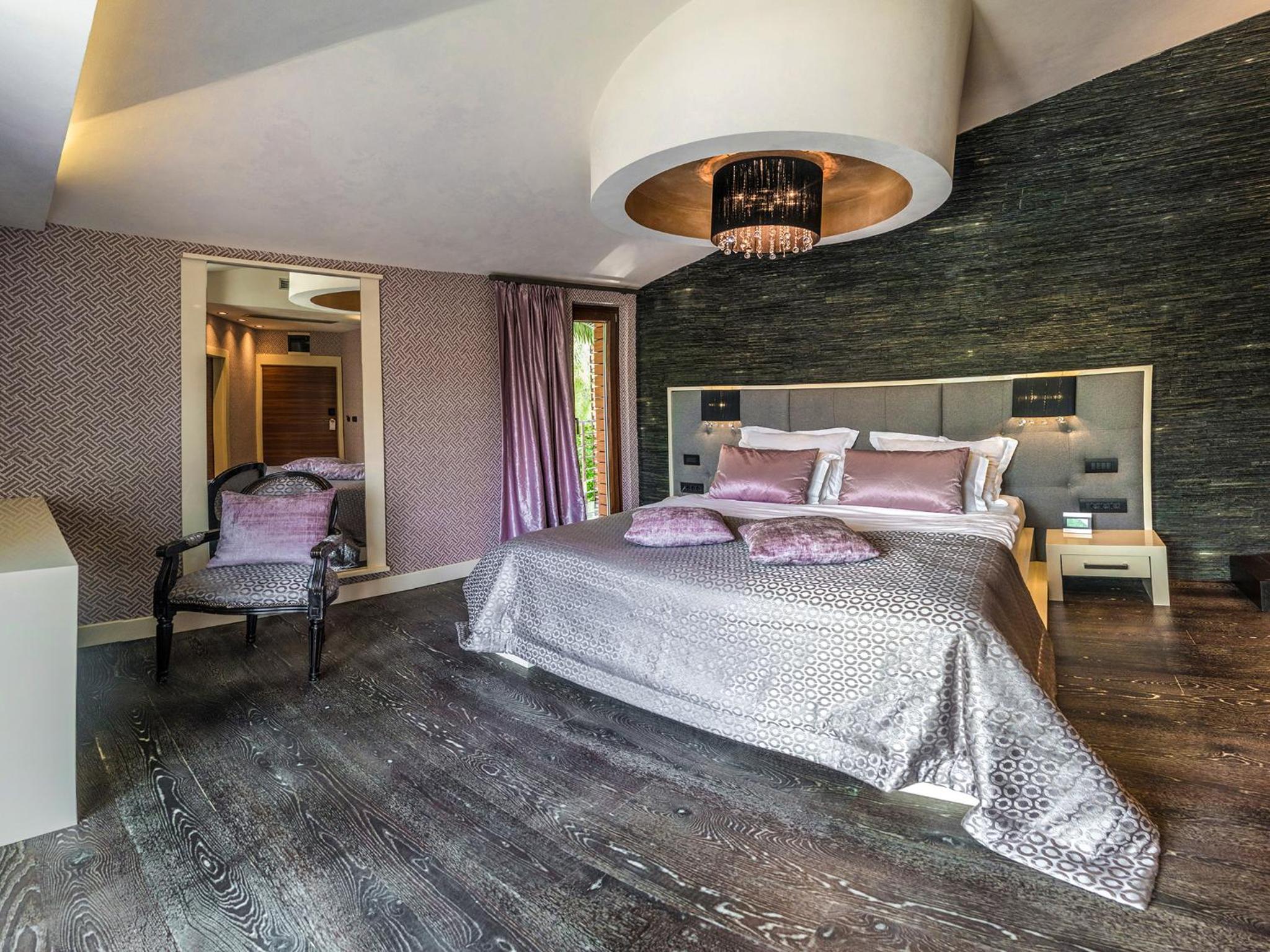 Deluxe Double Room - Photo 5
