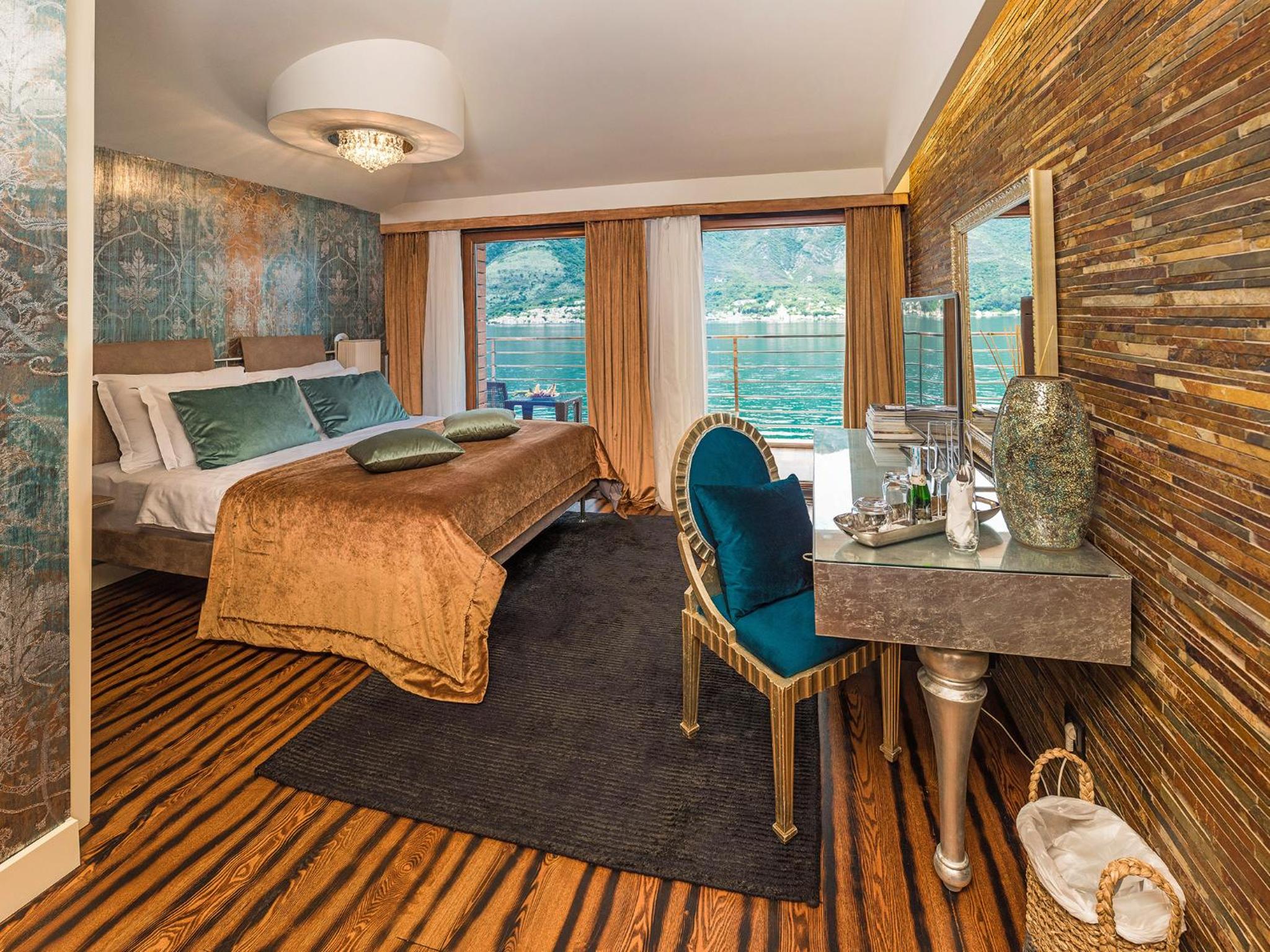 Executive Double Room with Sea View - Photo 11