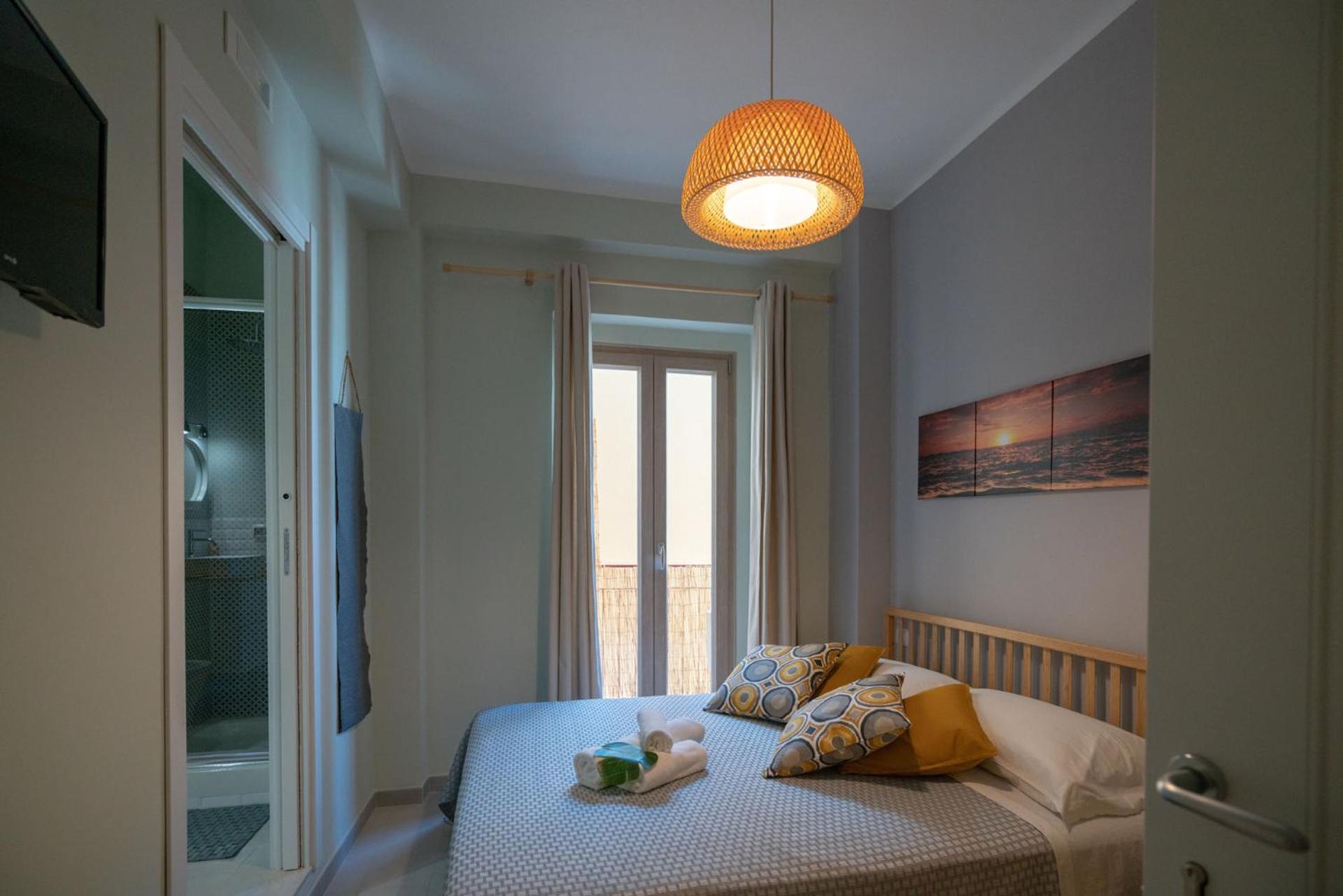 Queen Room with Balcony photo 1